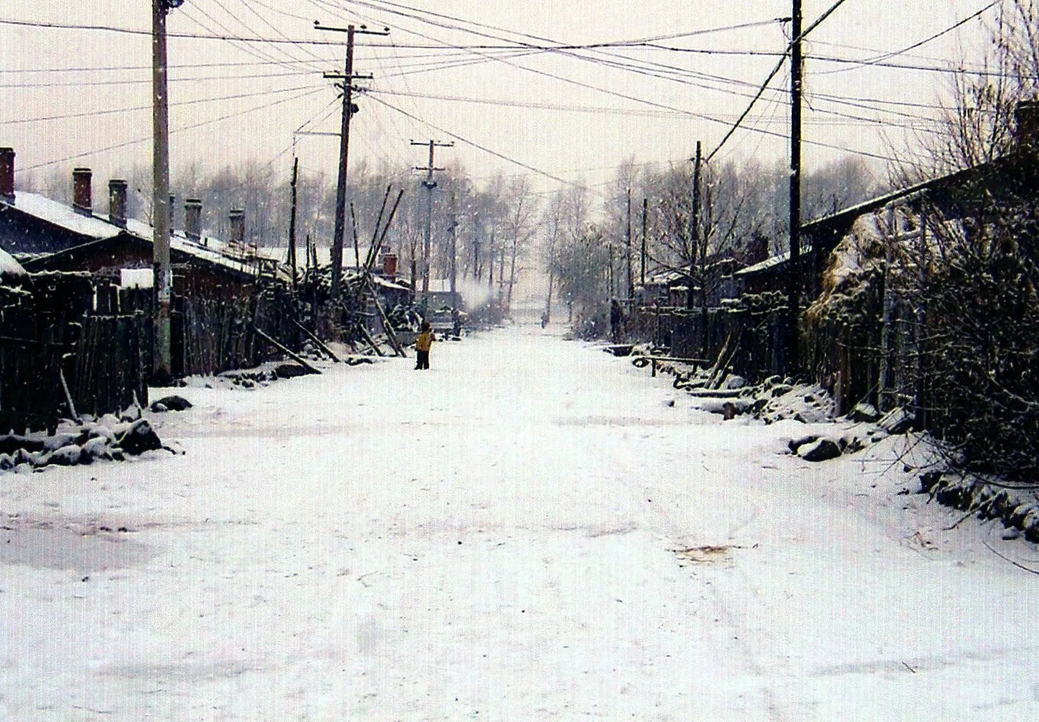 ハルビン市から高速バスで2時間の場所にある方正県。日本人の墓地がある所