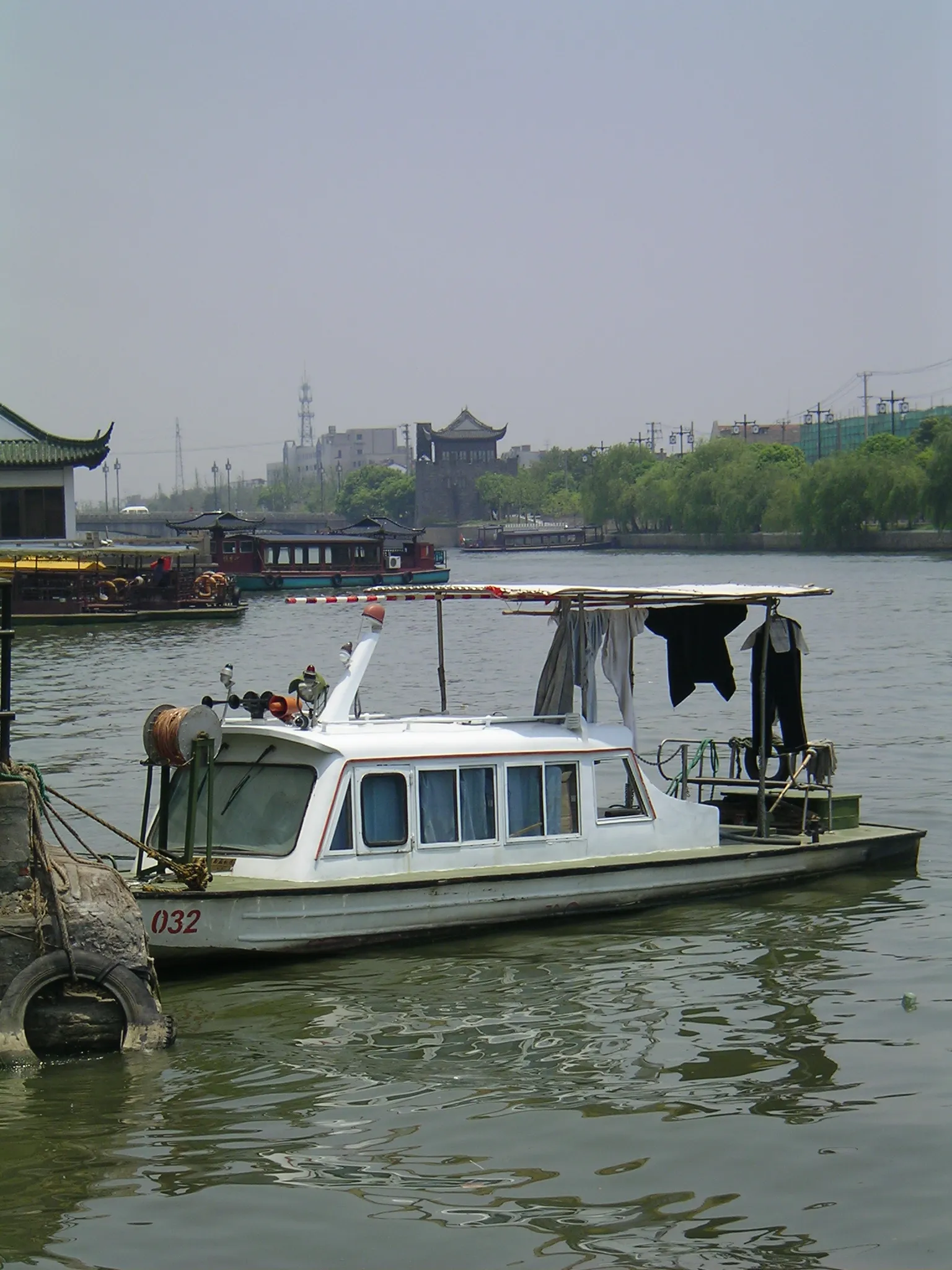 中国人の団体客と一緒に蘇州めぐりツアーに参加しました。　確か門票（各種入場料）込みで120元くらい