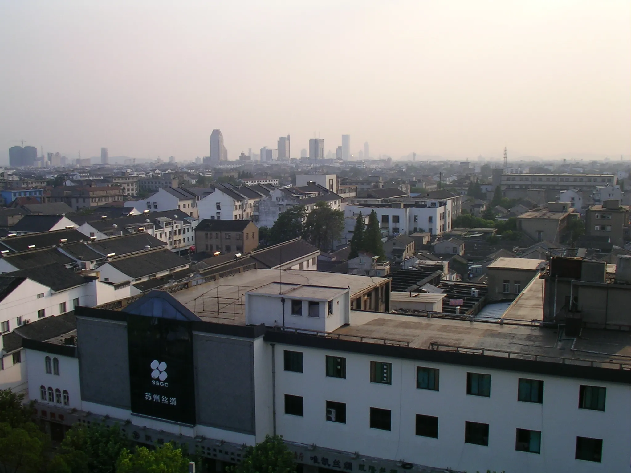 北寺塔の上から撮影した蘇州の街並み