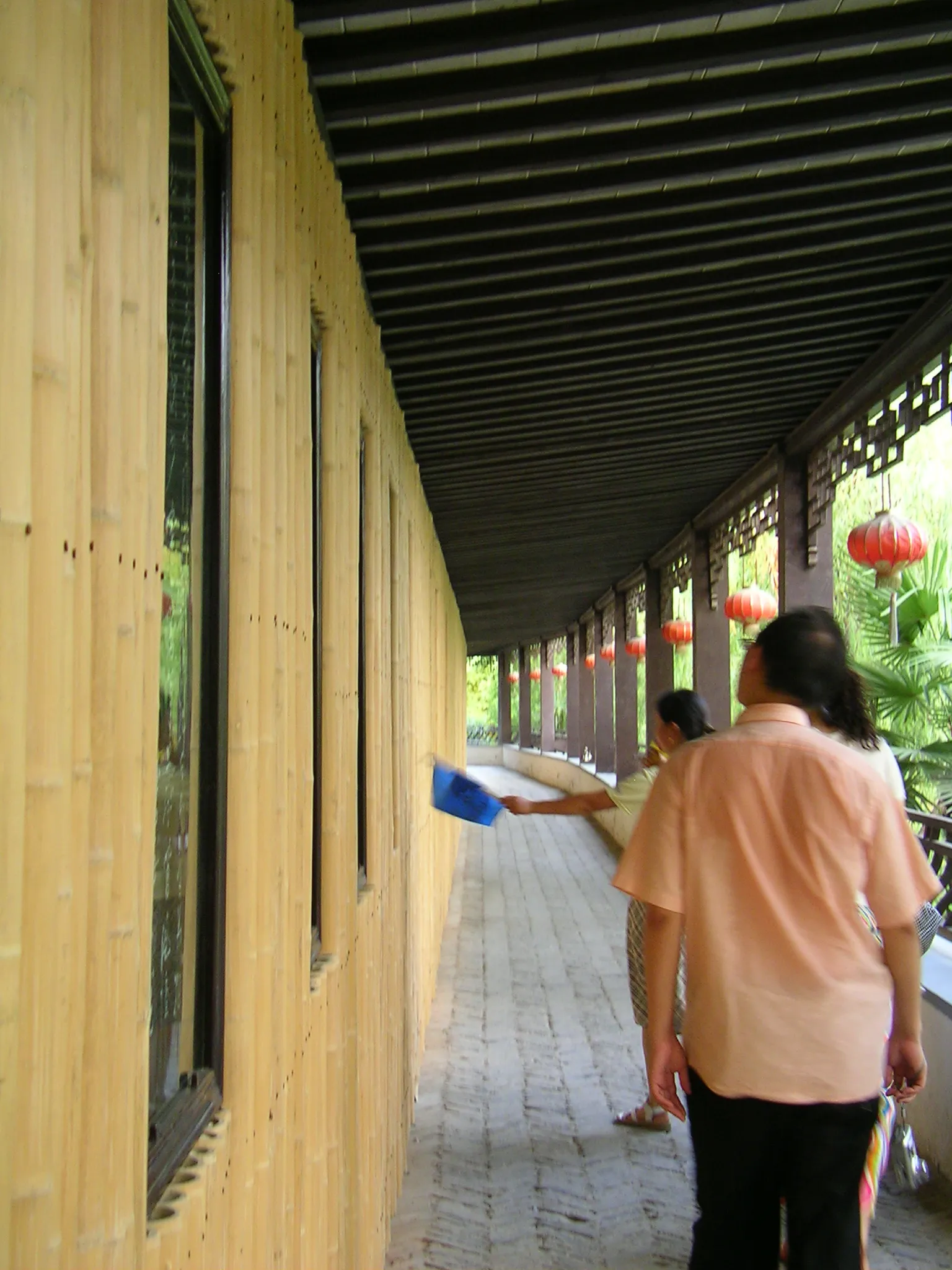 再び蘇州定園内を移動