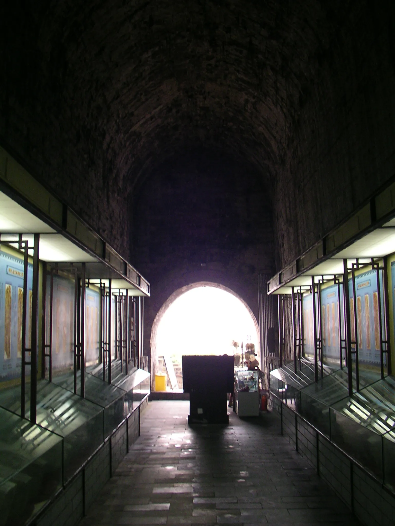 展示以外にも商売している人もいました