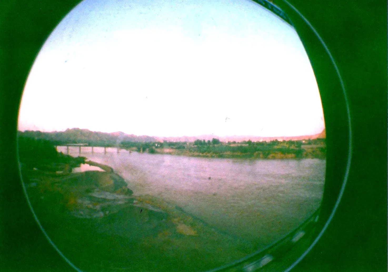 車窓からの黄河