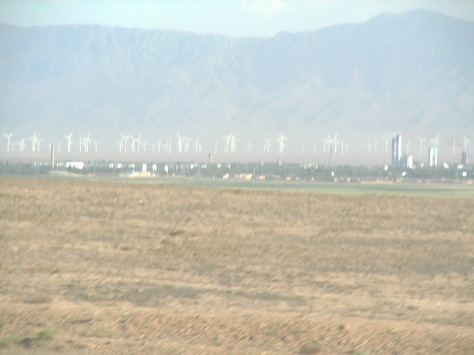 アクス(阿克蘇)へ出発