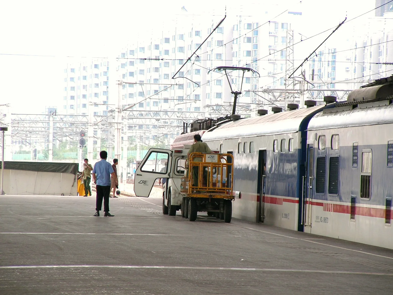 T54次の後方車両