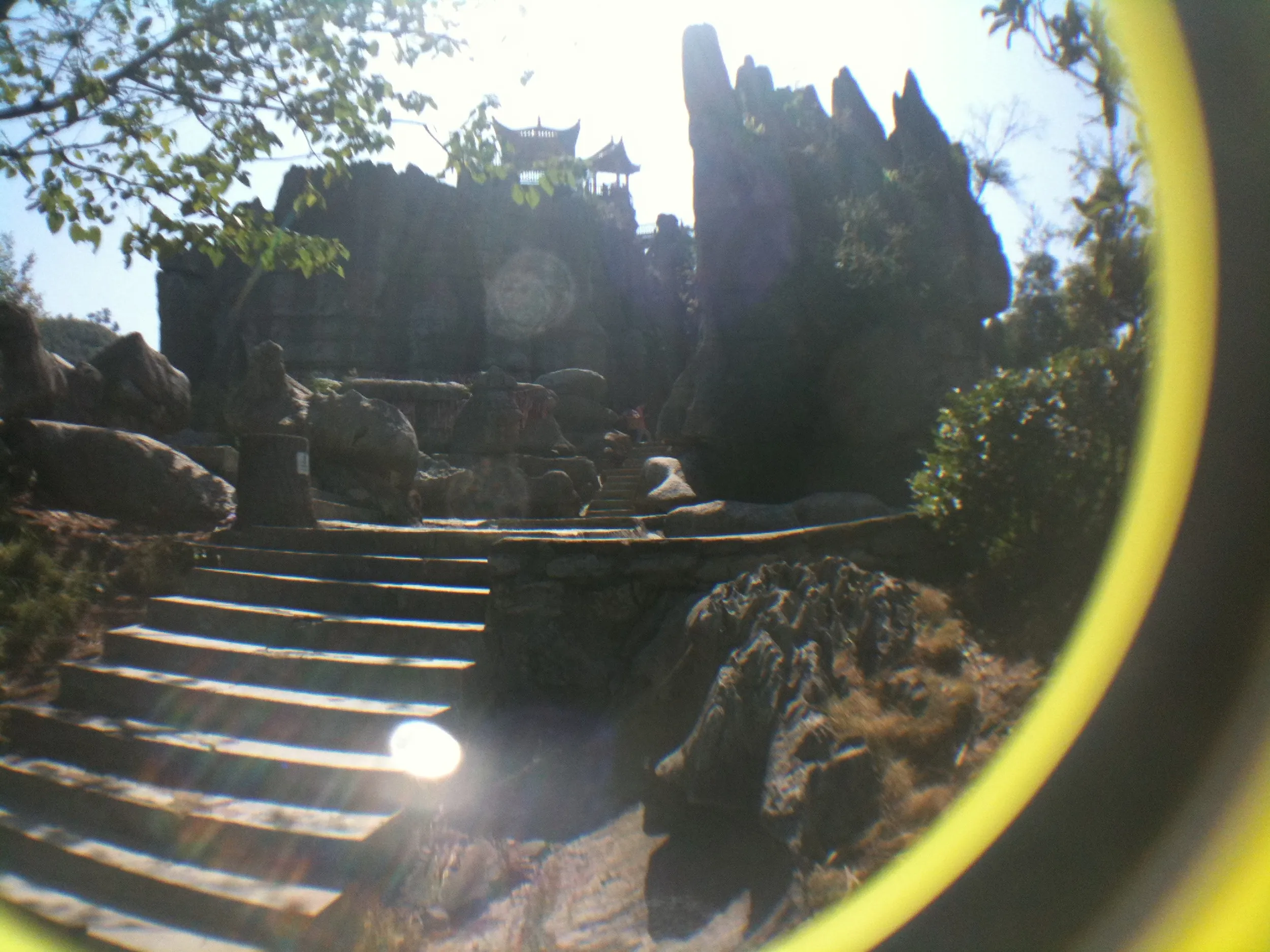 万盛石林らしい景観の入り口