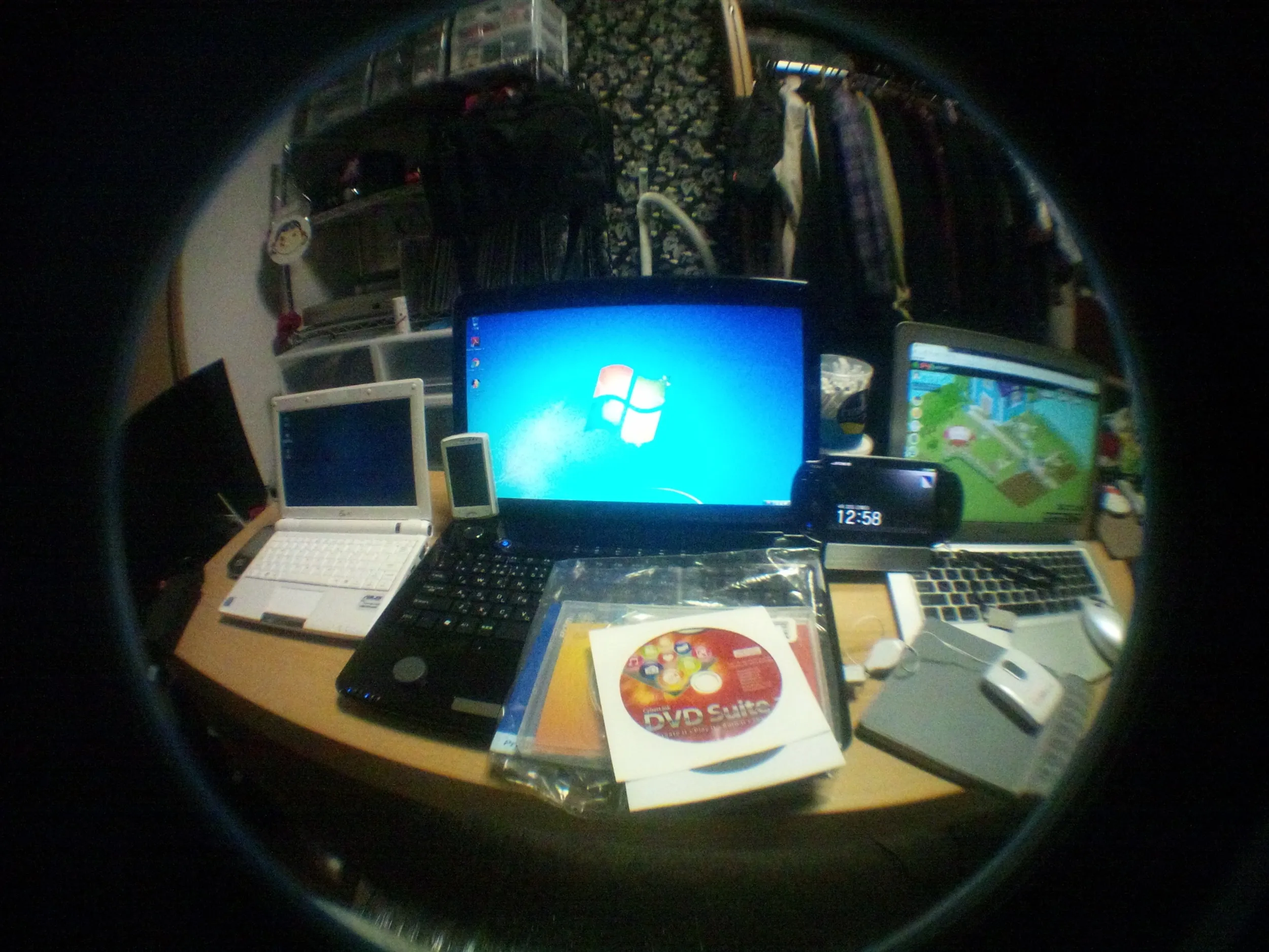 ドスパラのPCとMacbook Air