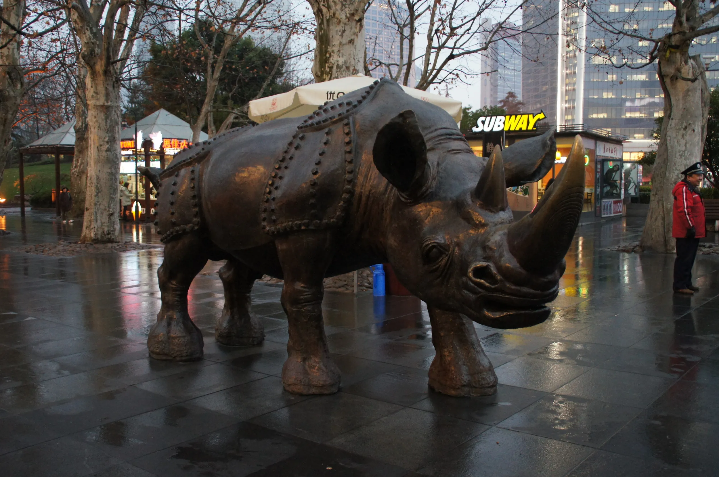 静安寺周辺の街並み