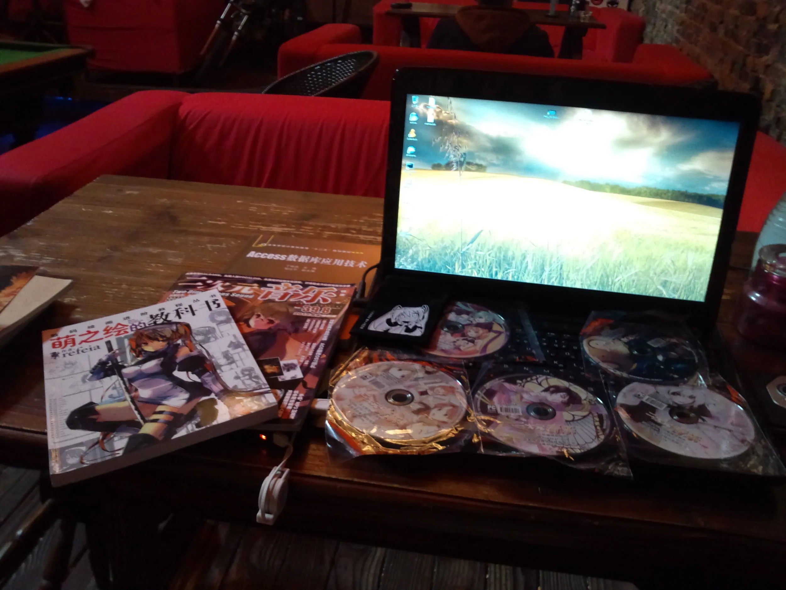 アニメ雑誌と付録のDVD