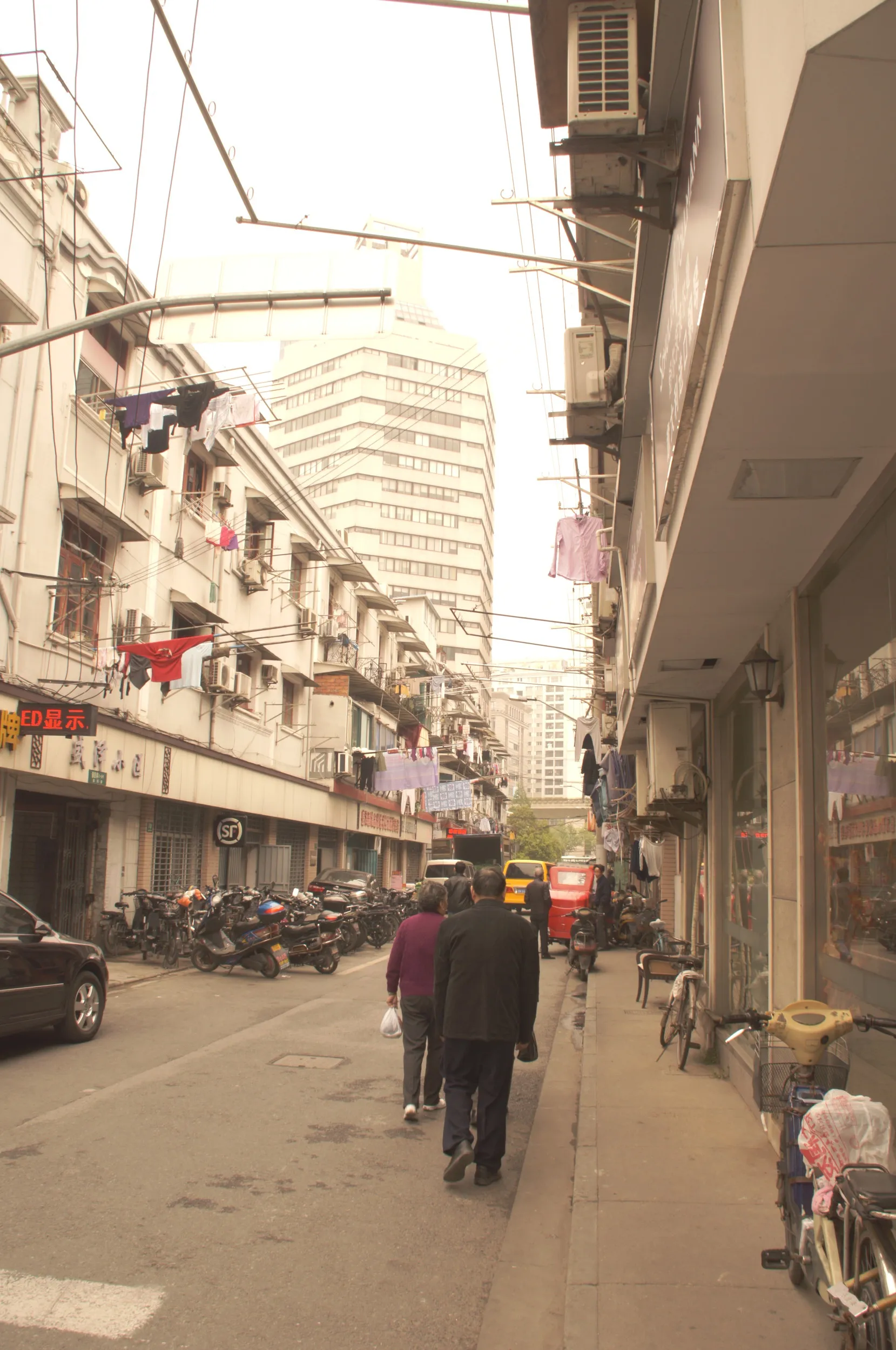 金陵東路付近の風景