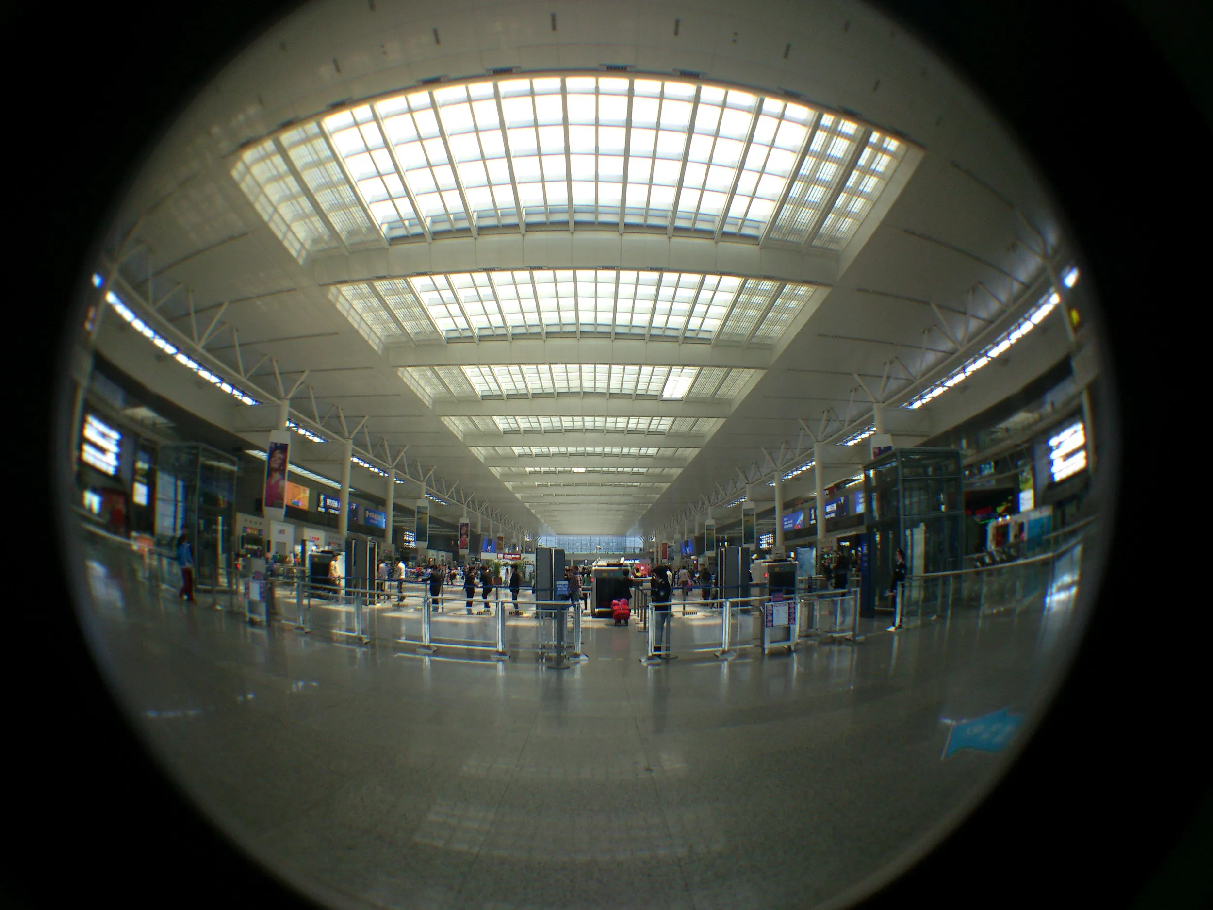 高速鉄道の待合室