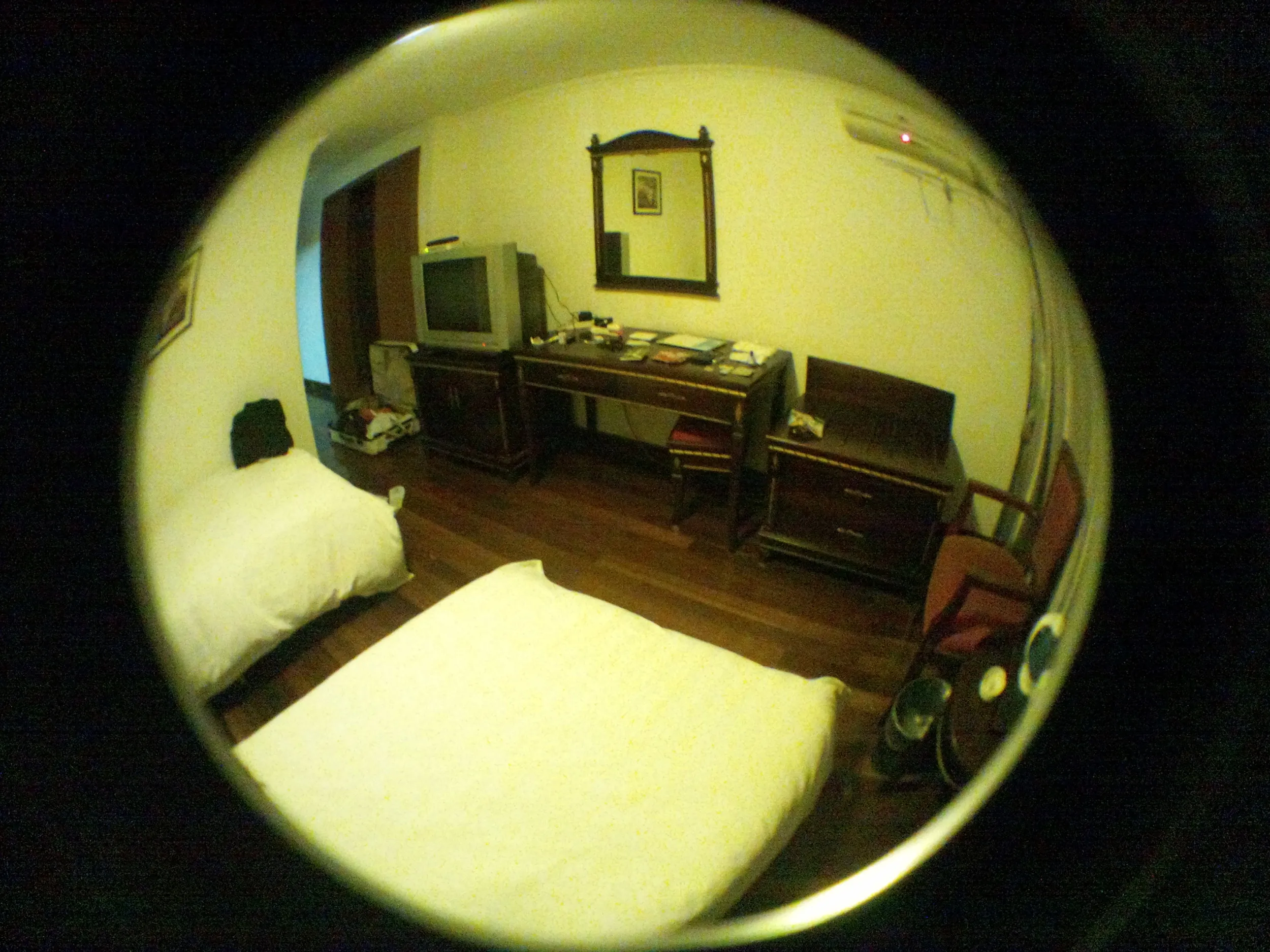 水が少ししか出ないぼろいホテル