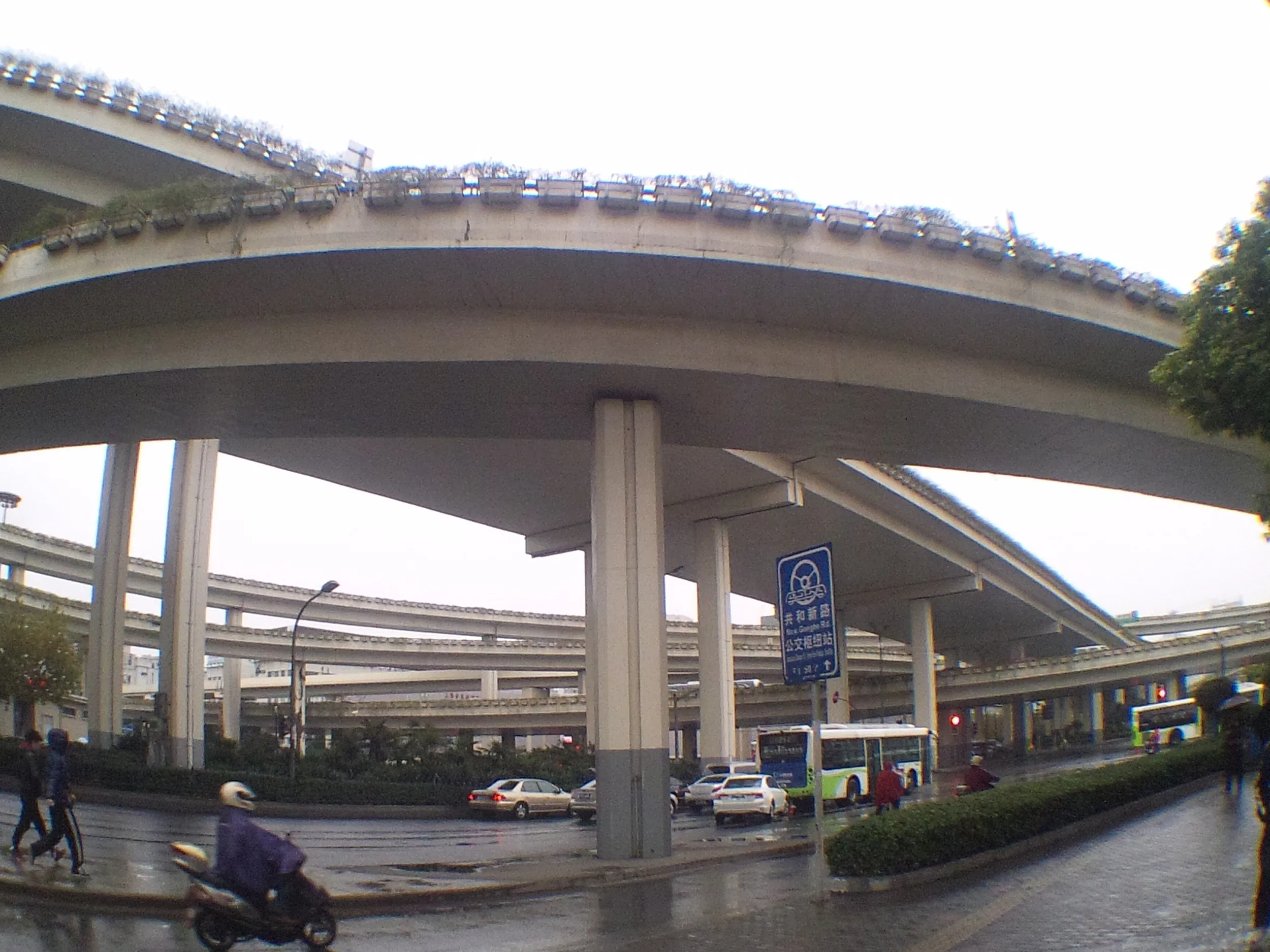 中山北路と共和新路の交差点