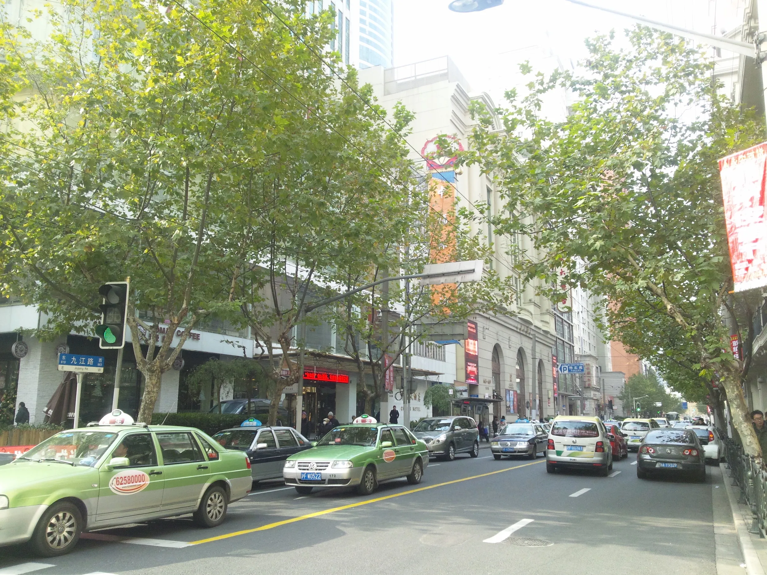 人民広場付近、九江路