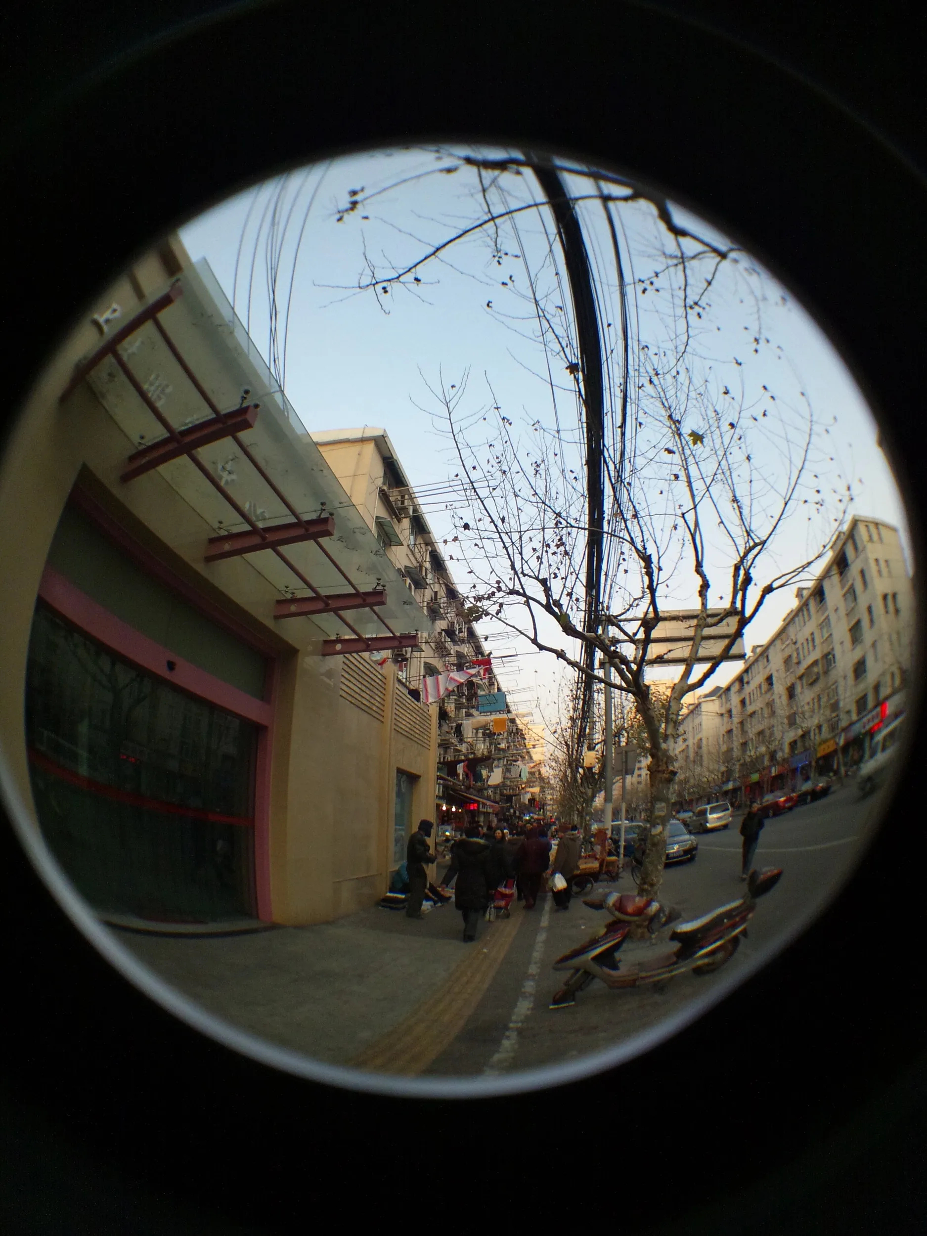 中山北路駅の出口付近の風景