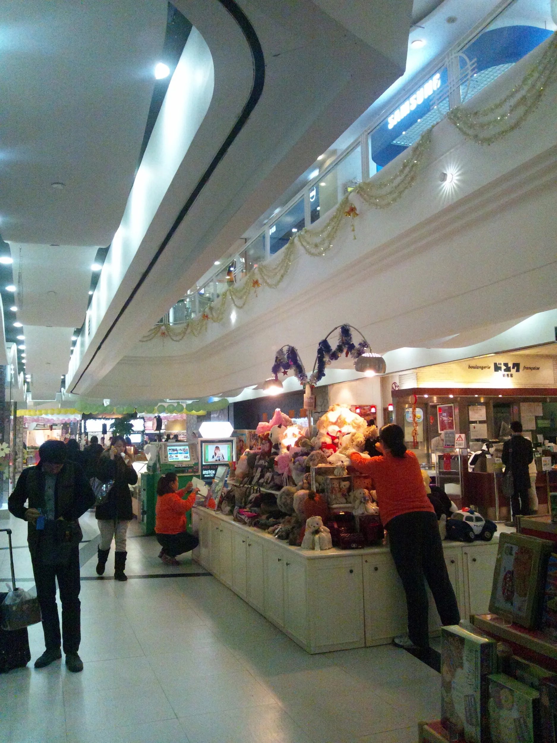 日本の商品を販売してる店舗が目立つ一角