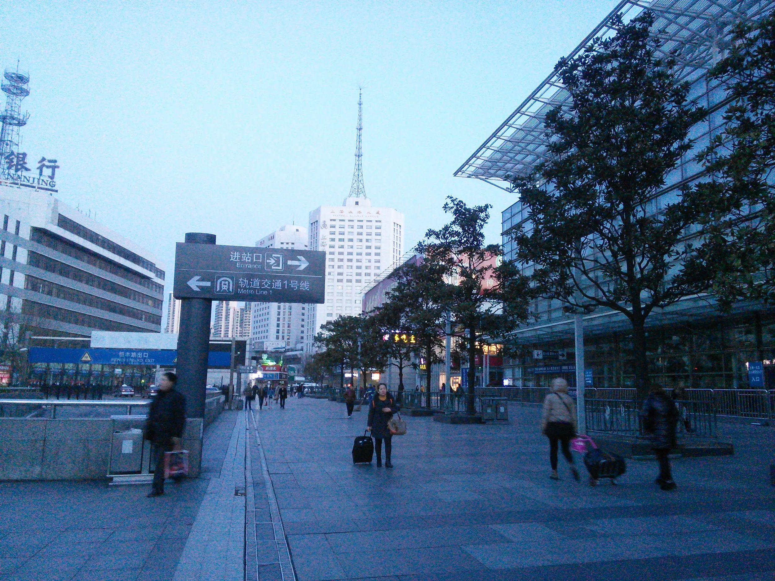 上海駅前のホテル