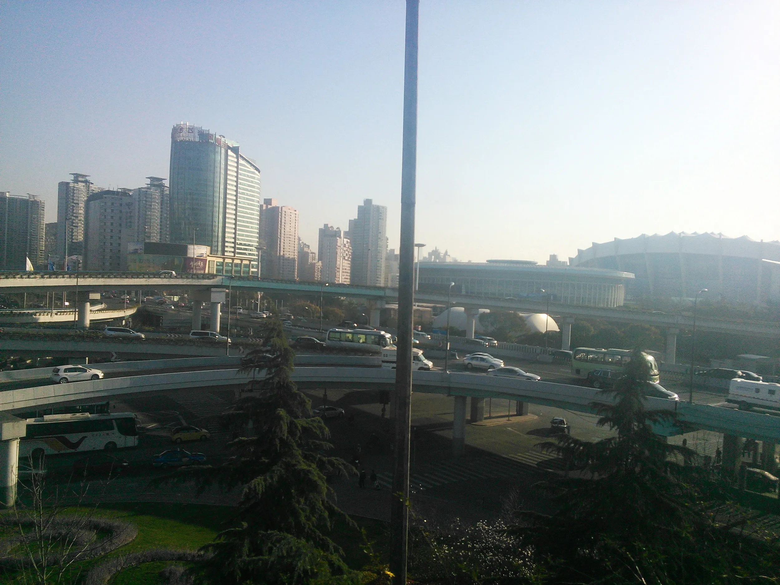 高速道路からの車窓風景