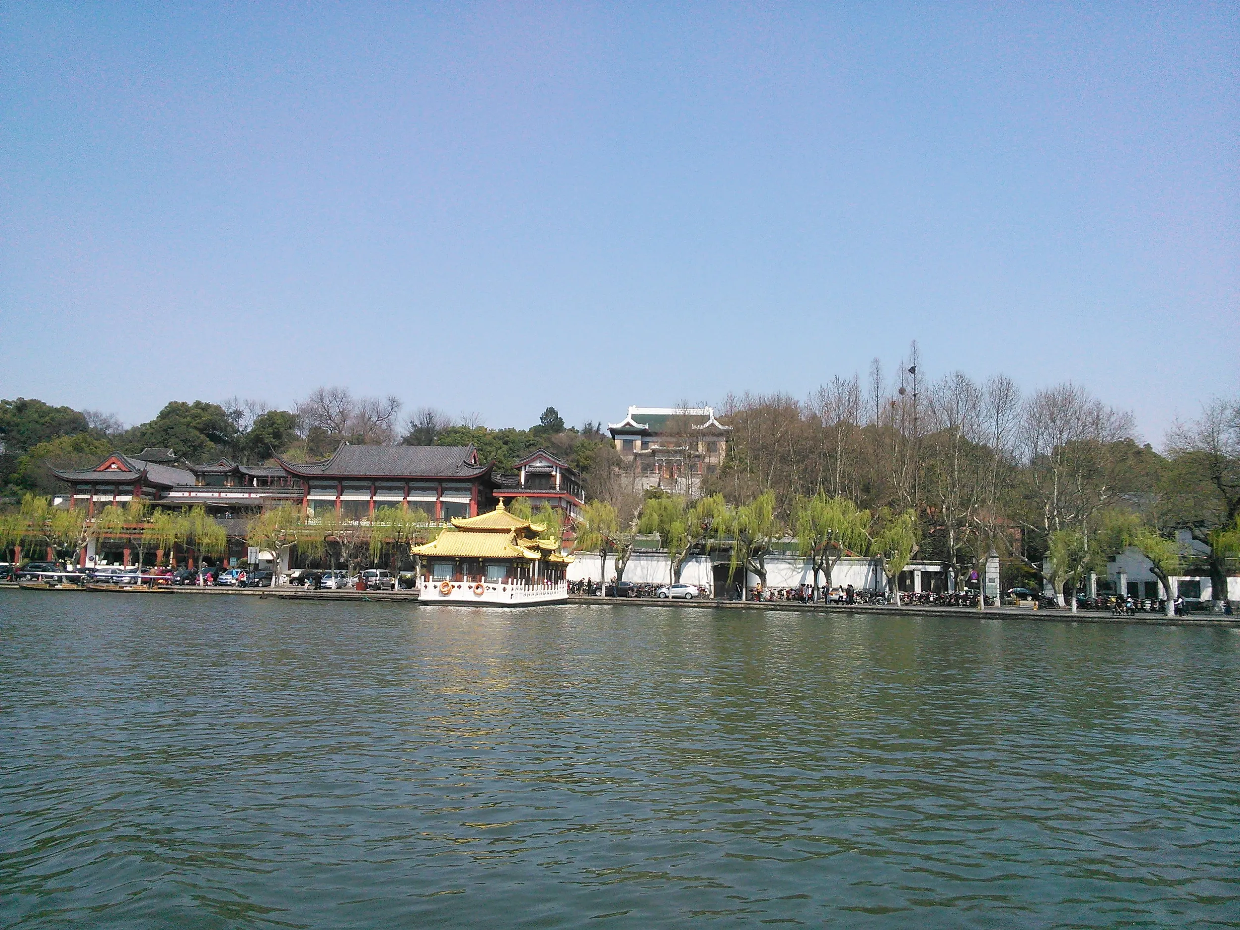 遊覧船からの風景