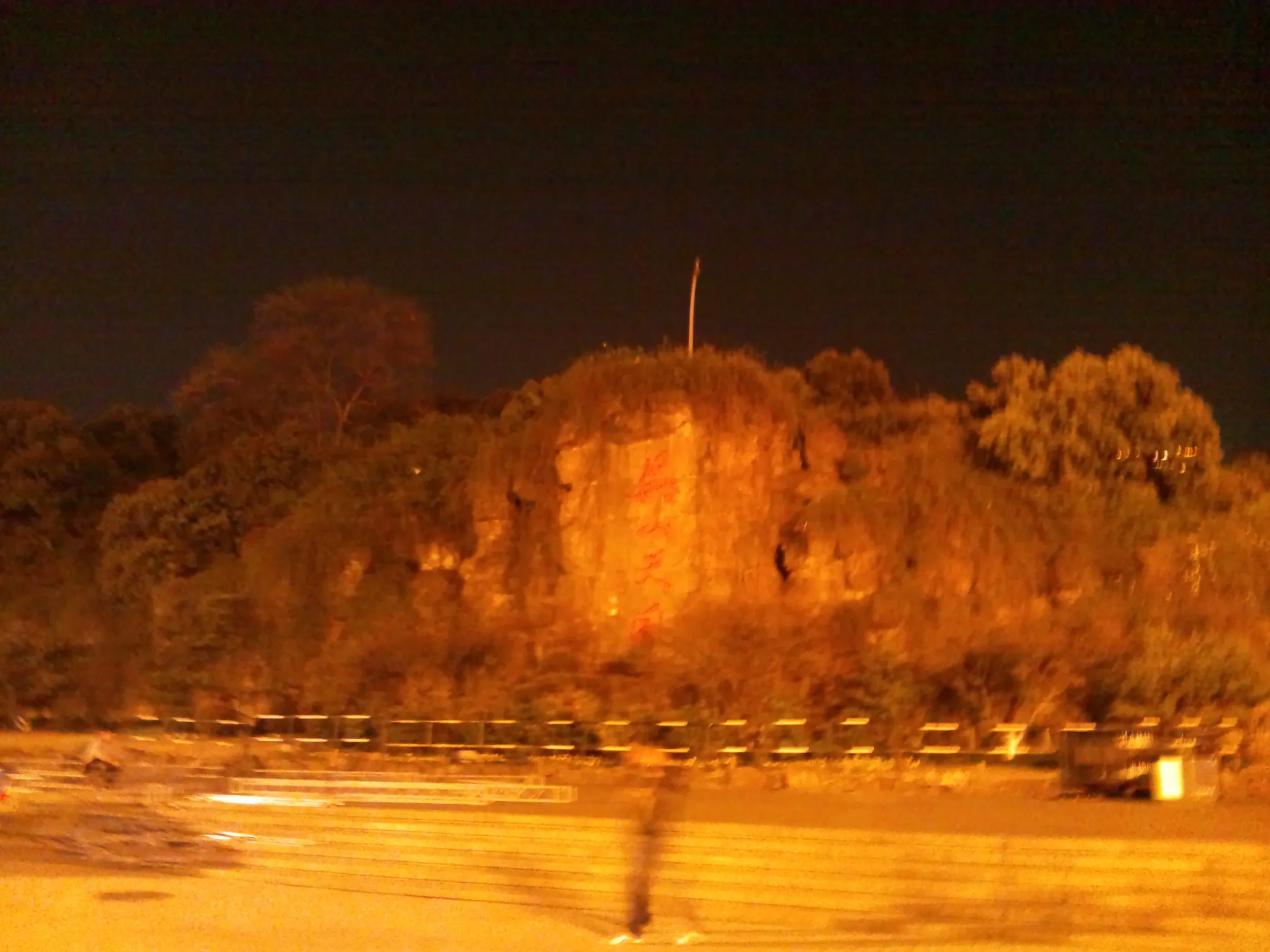 城隍閣のライトアップ