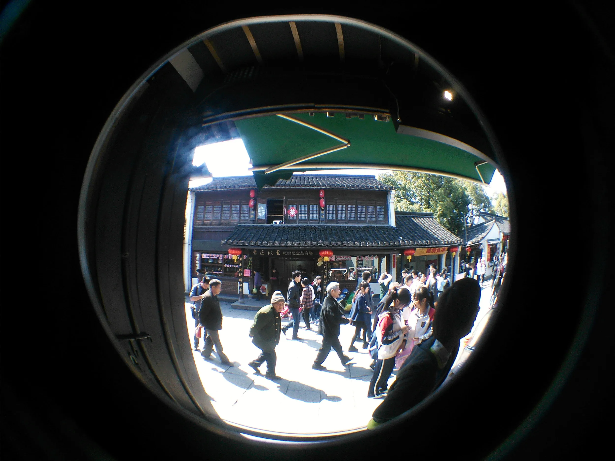 牛乳紅茶を買う