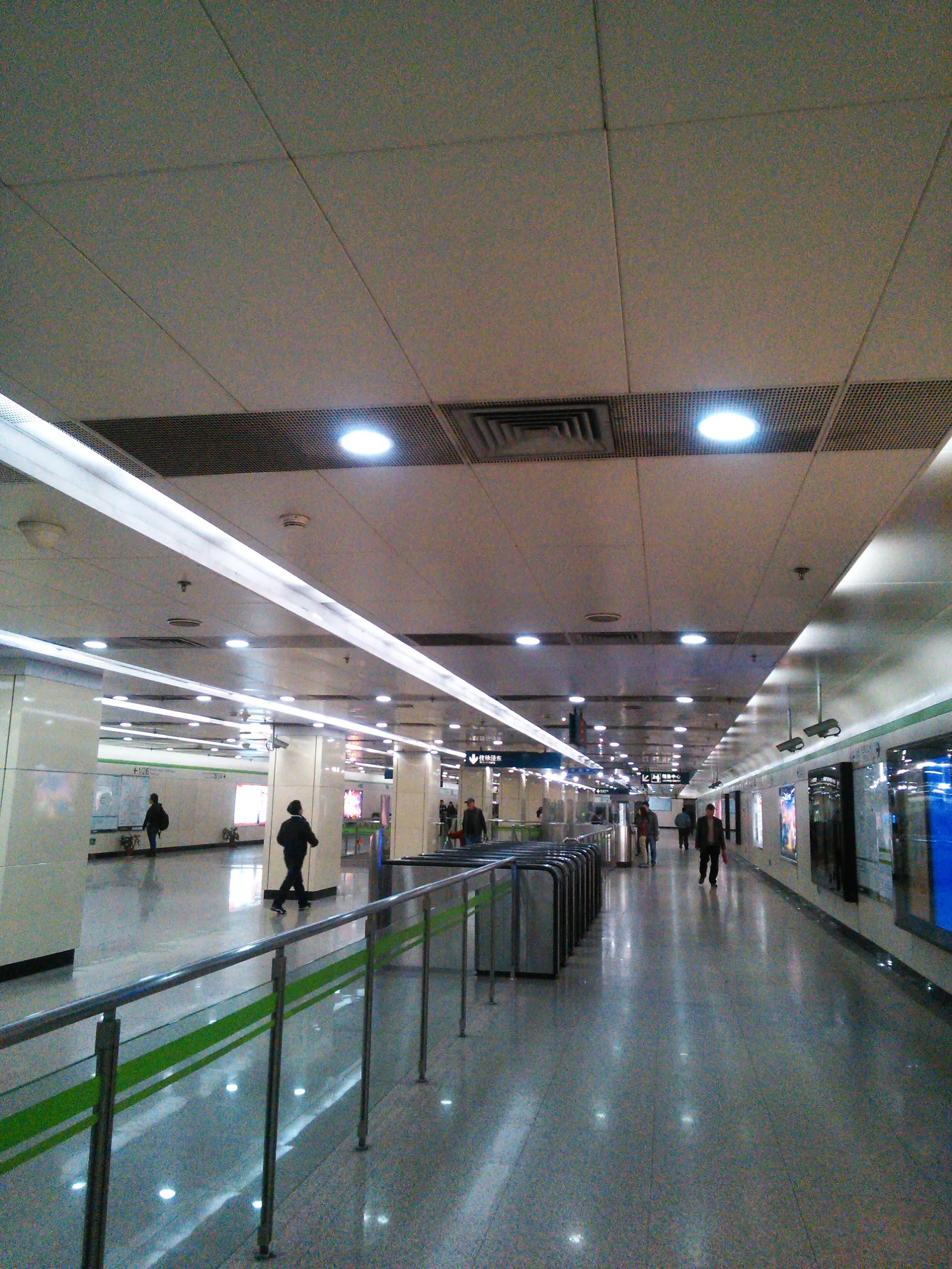 婁山関路で待ち合わせ