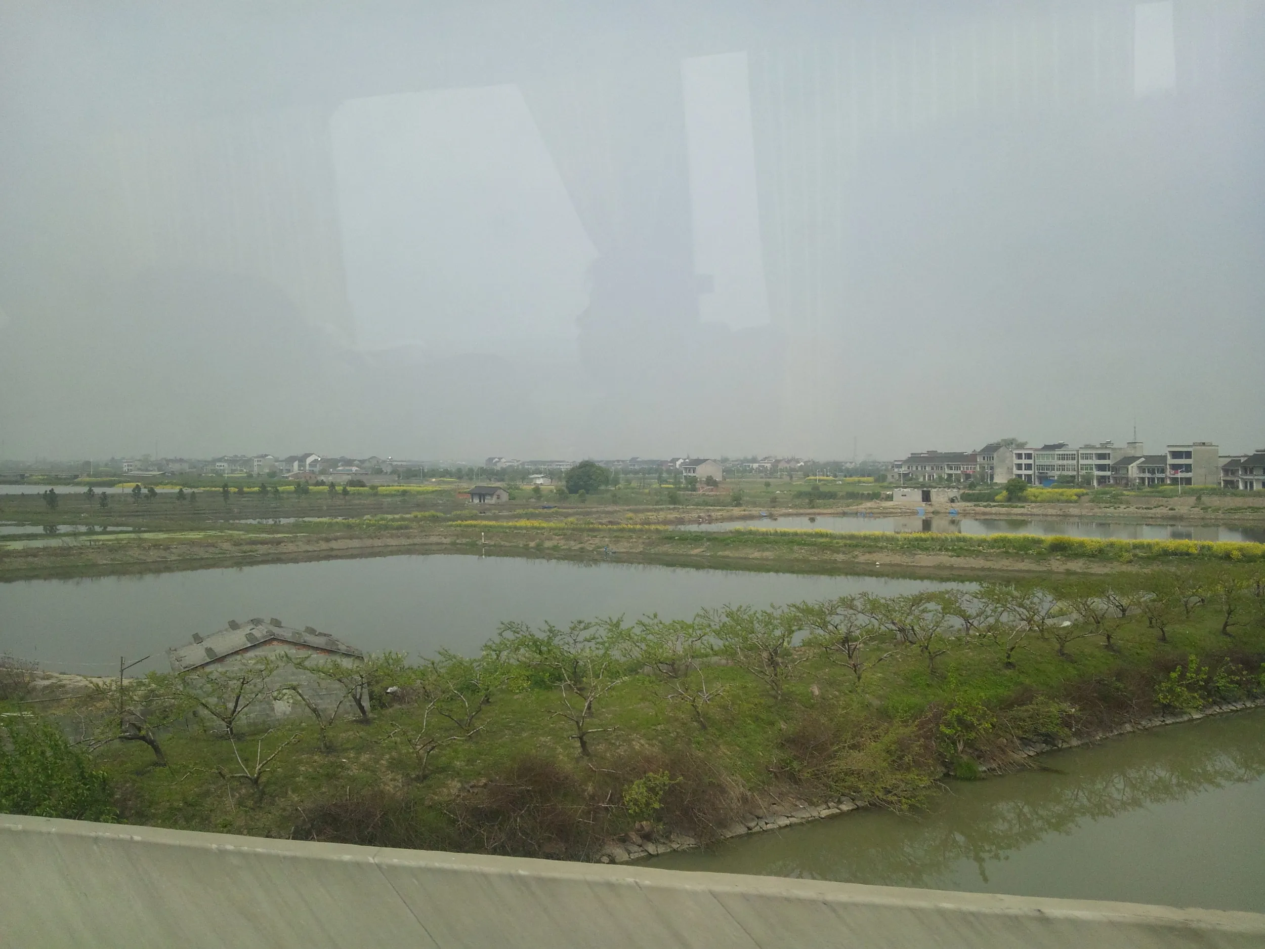 上海・杭州間の車窓風景