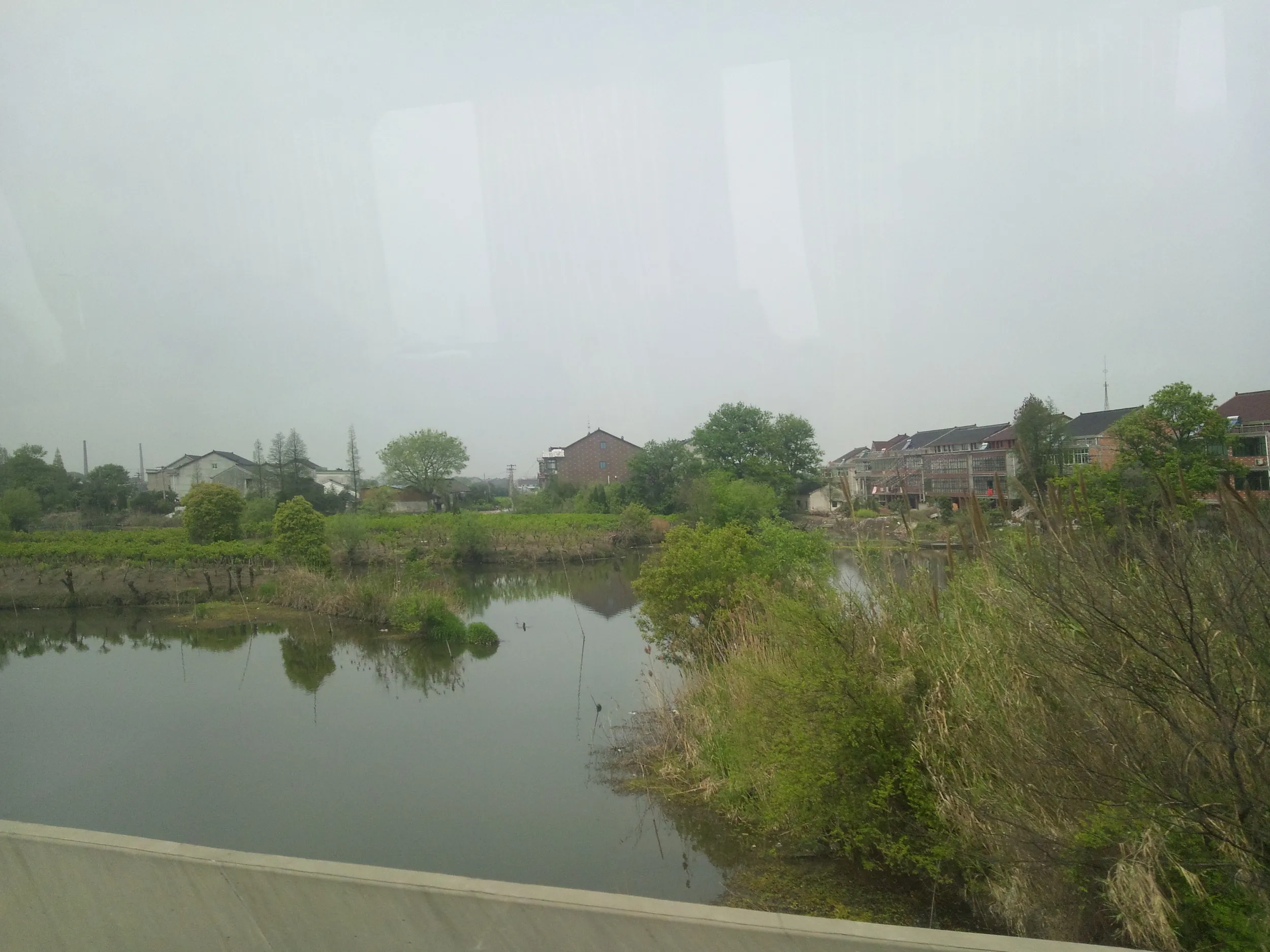 上海・杭州間の車窓風景