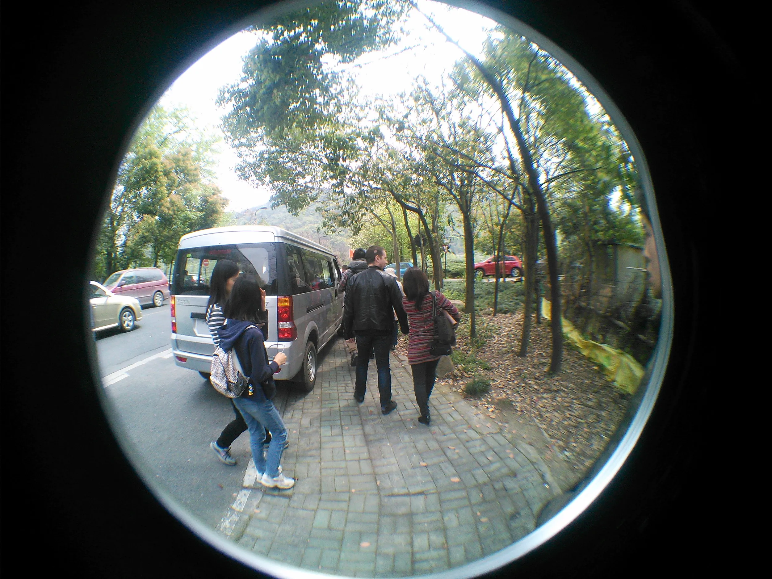 西湖龍井茶の産地へ到着