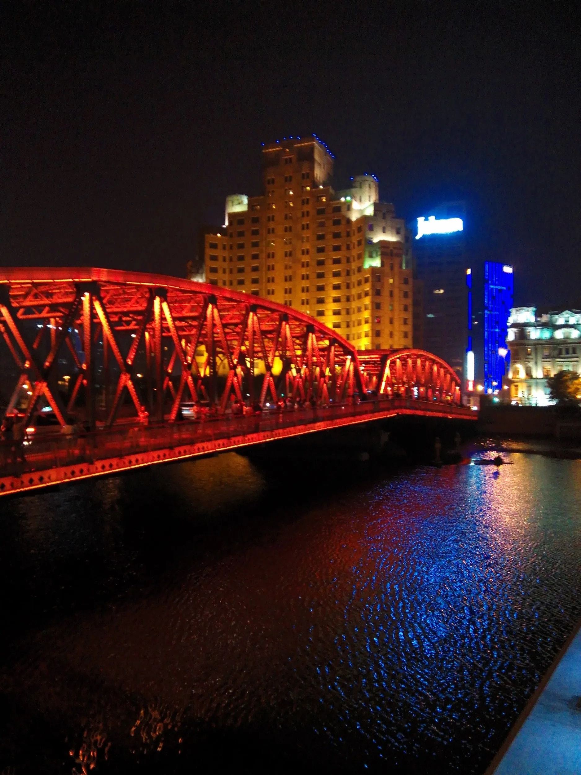 夜の外灘、外白渡橋