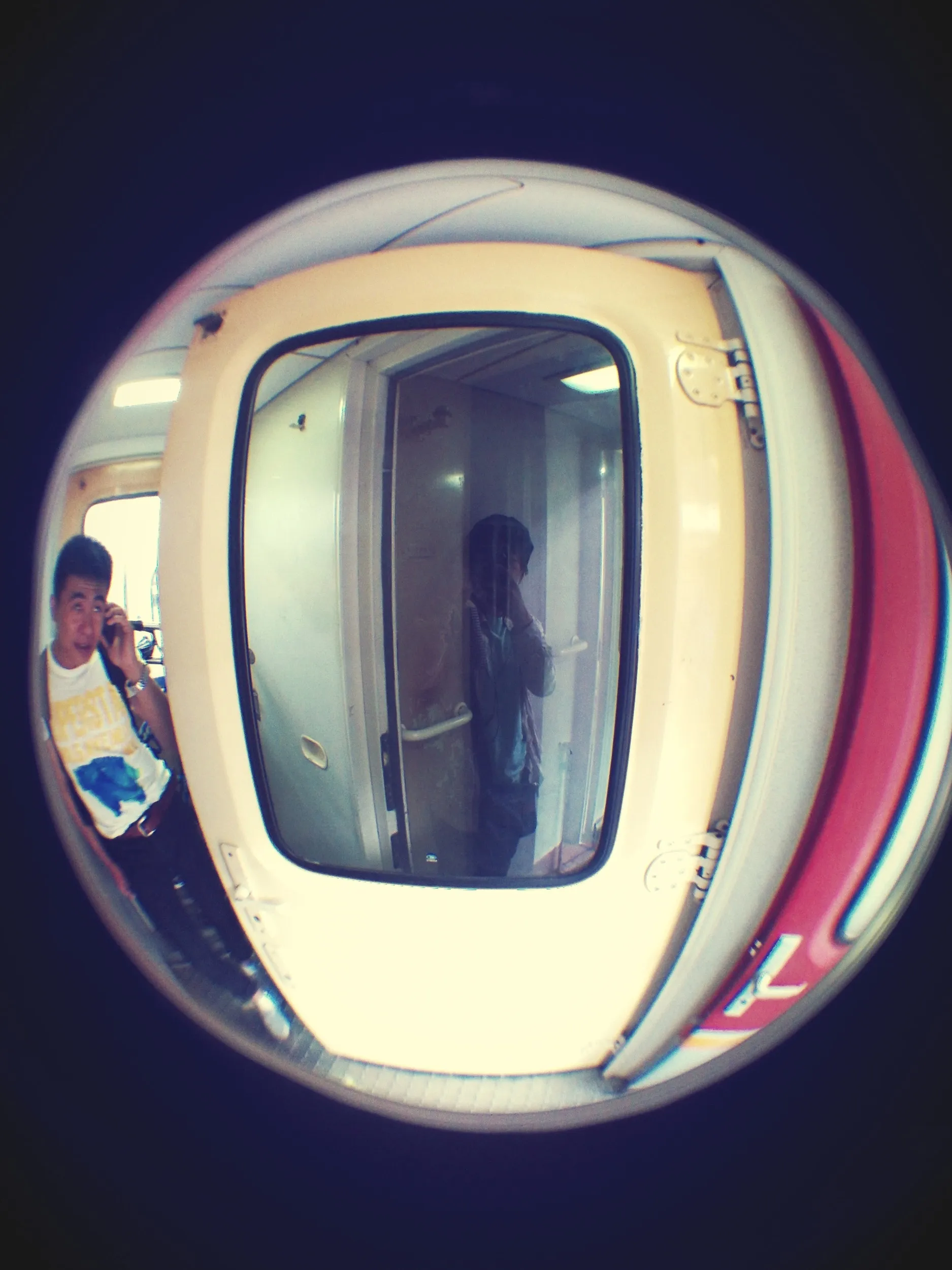 上海駅のホーム