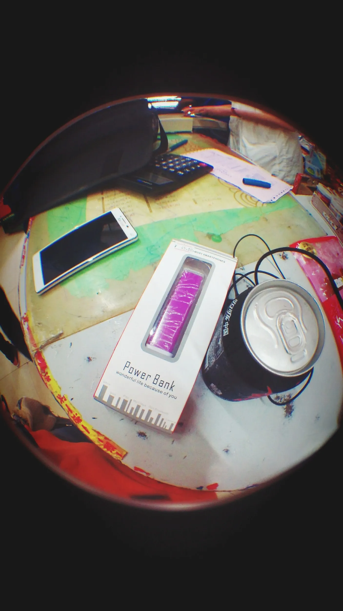 百楽超市で偽物のバッテリーチャージャーをつかまされる