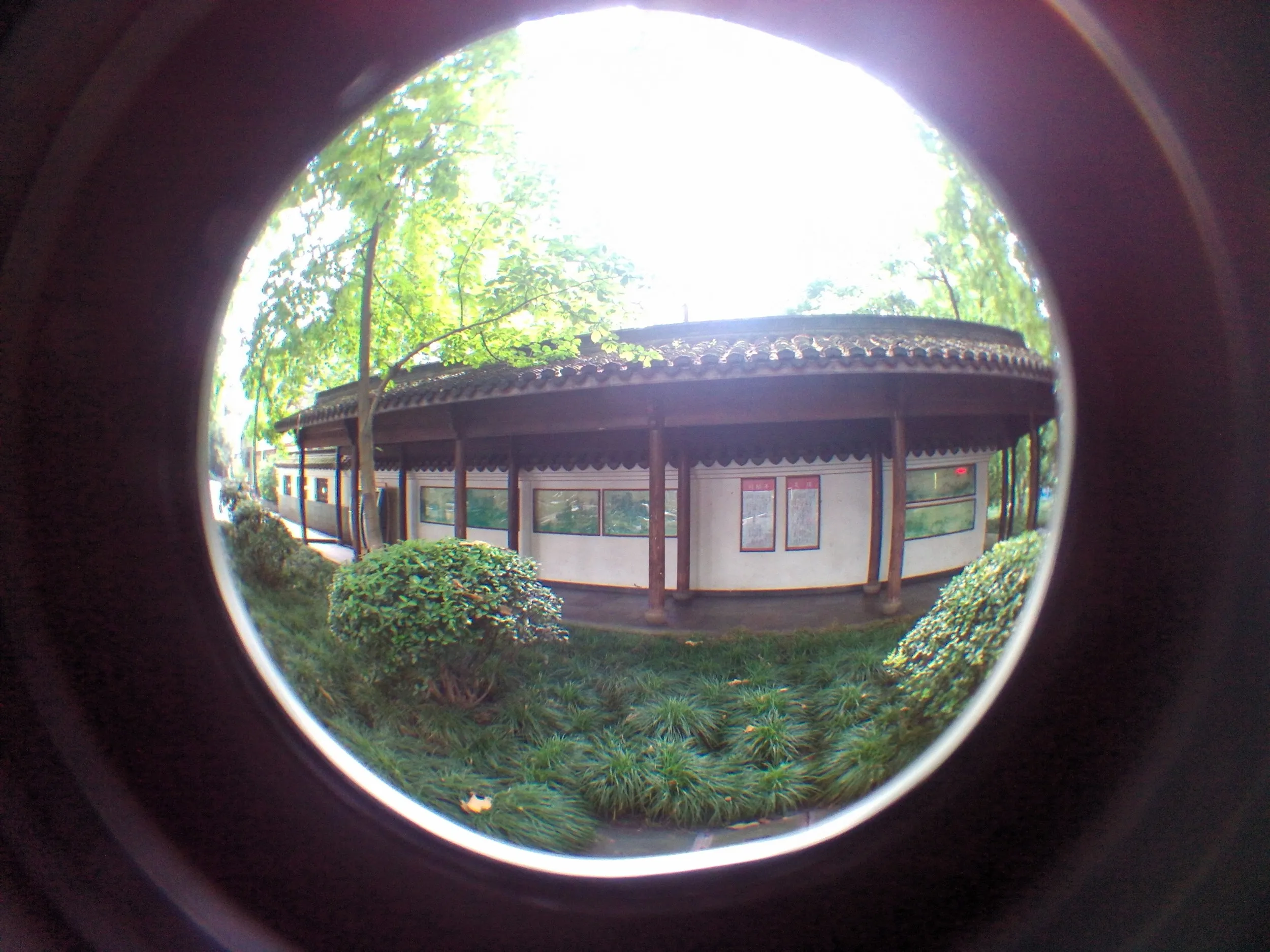 学士橋、学士公園から西湖湖畔を目指す