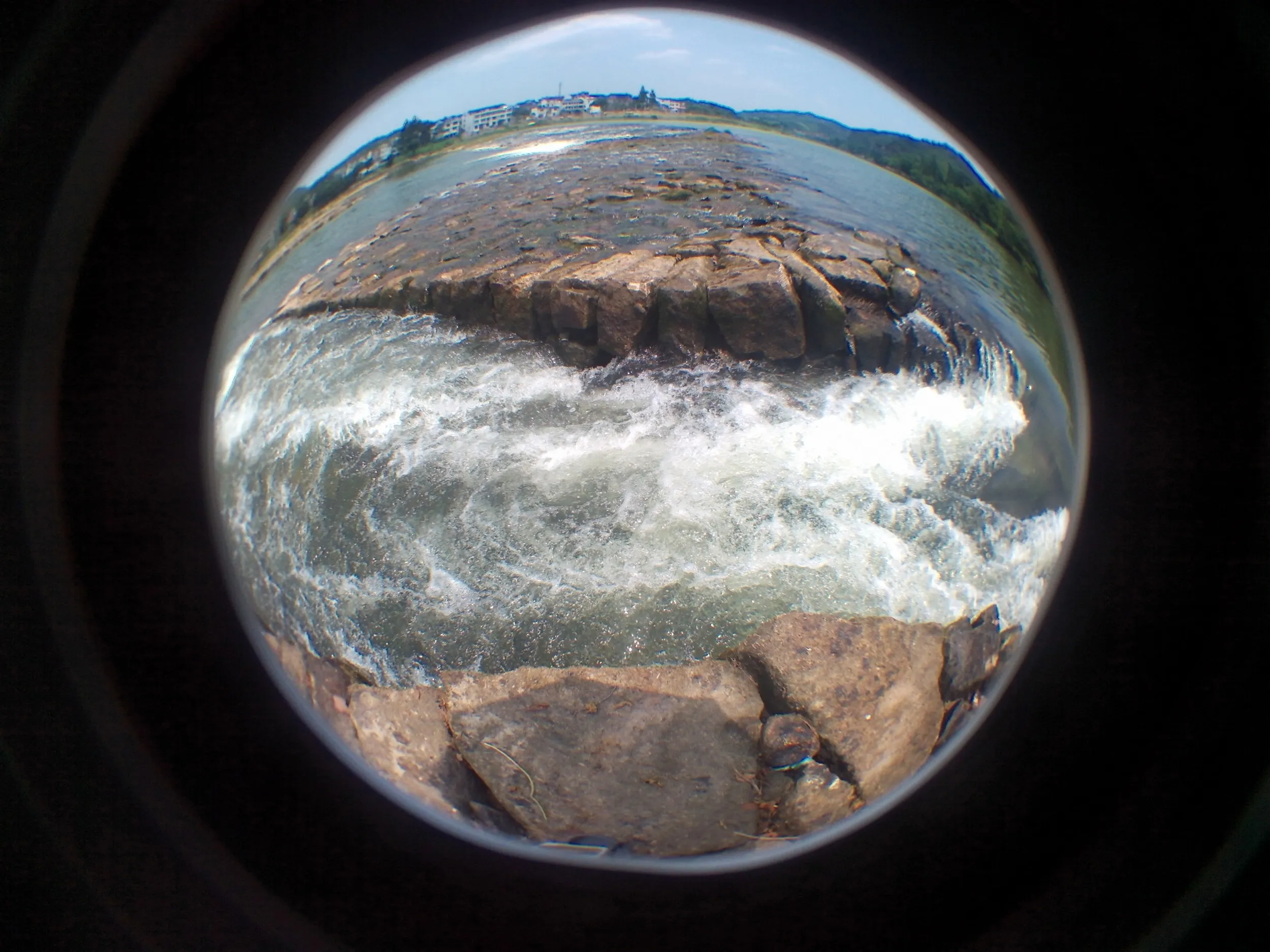 小赤壁付近の川