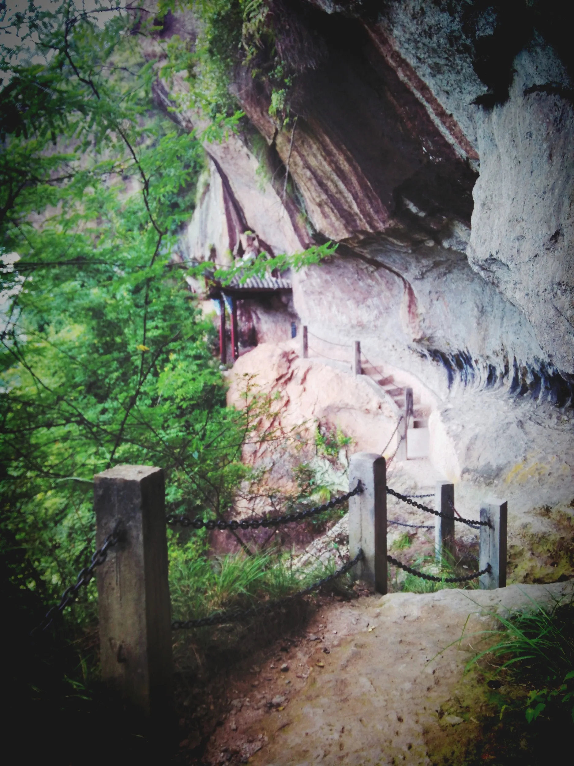 小赤壁の崖の上