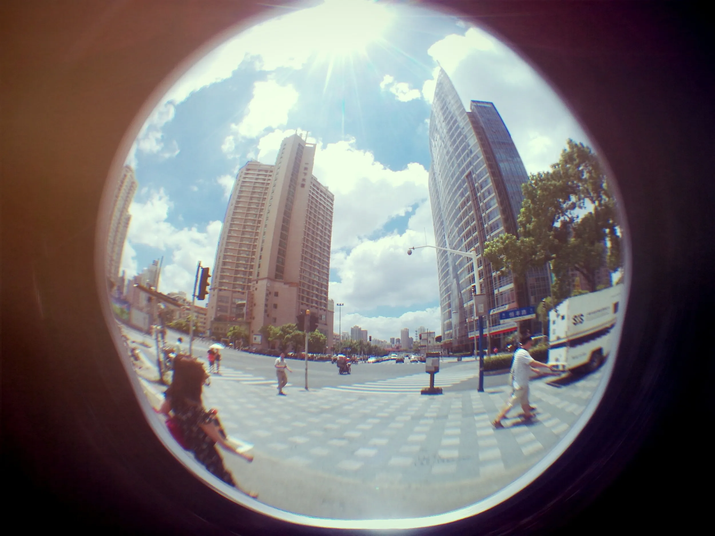 上海の海関（税関）へ向かう