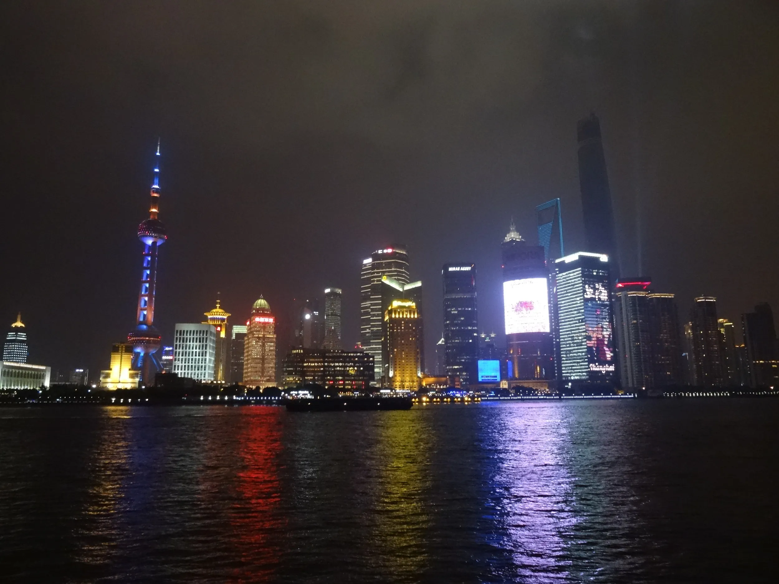 黄浦江の照り返し