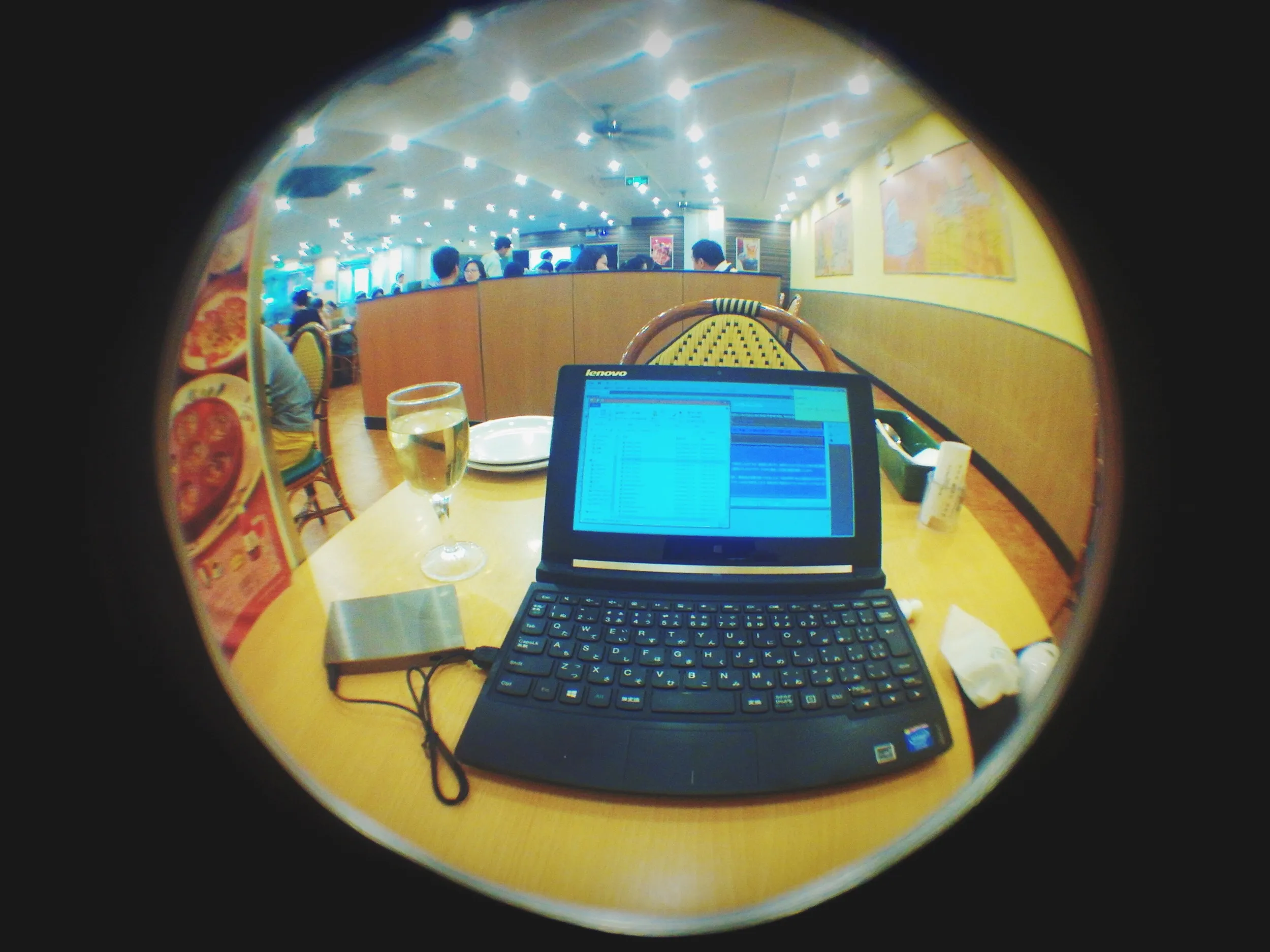 サイゼリアで作業