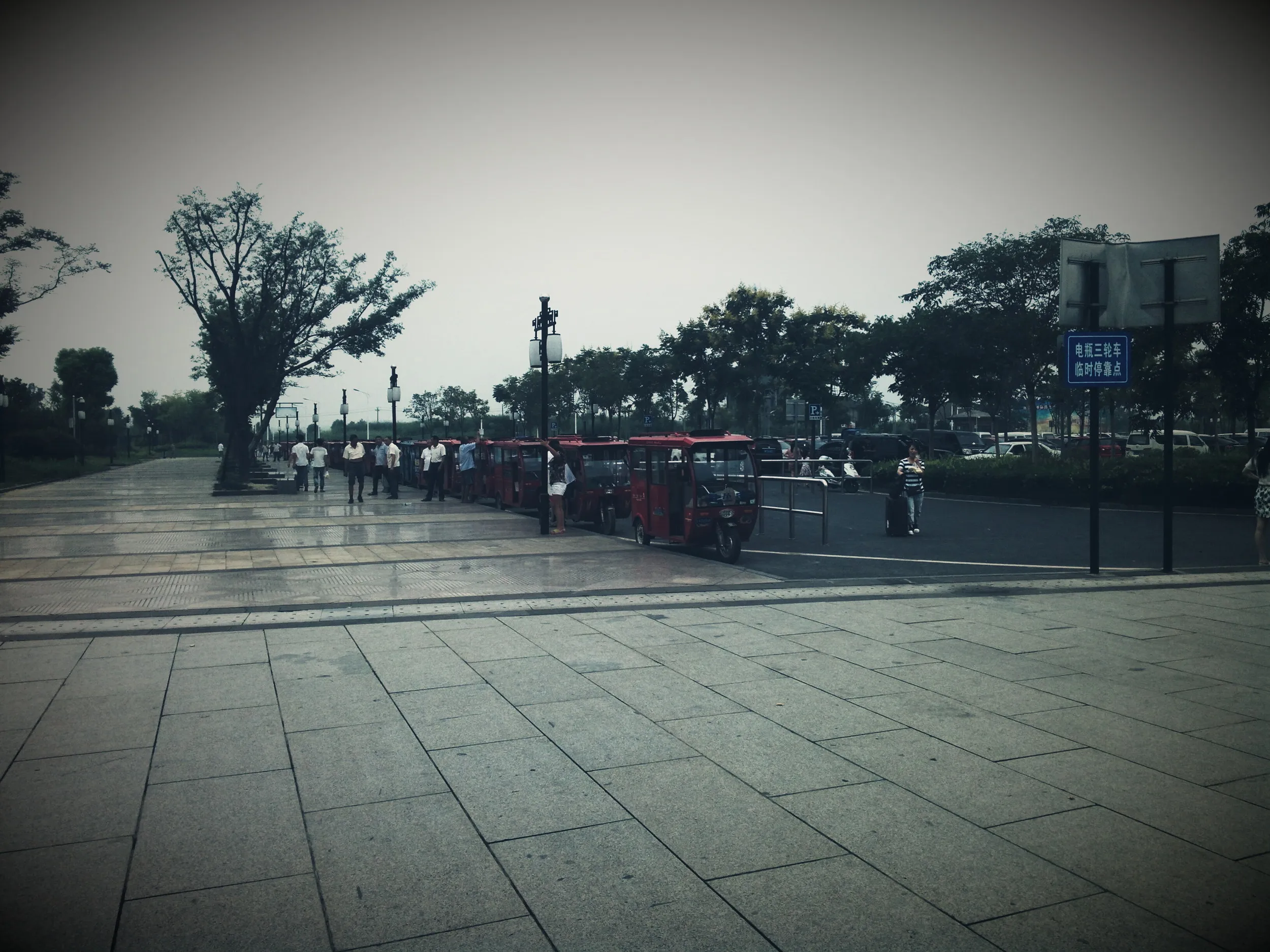 海寧西駅周辺のバイタク