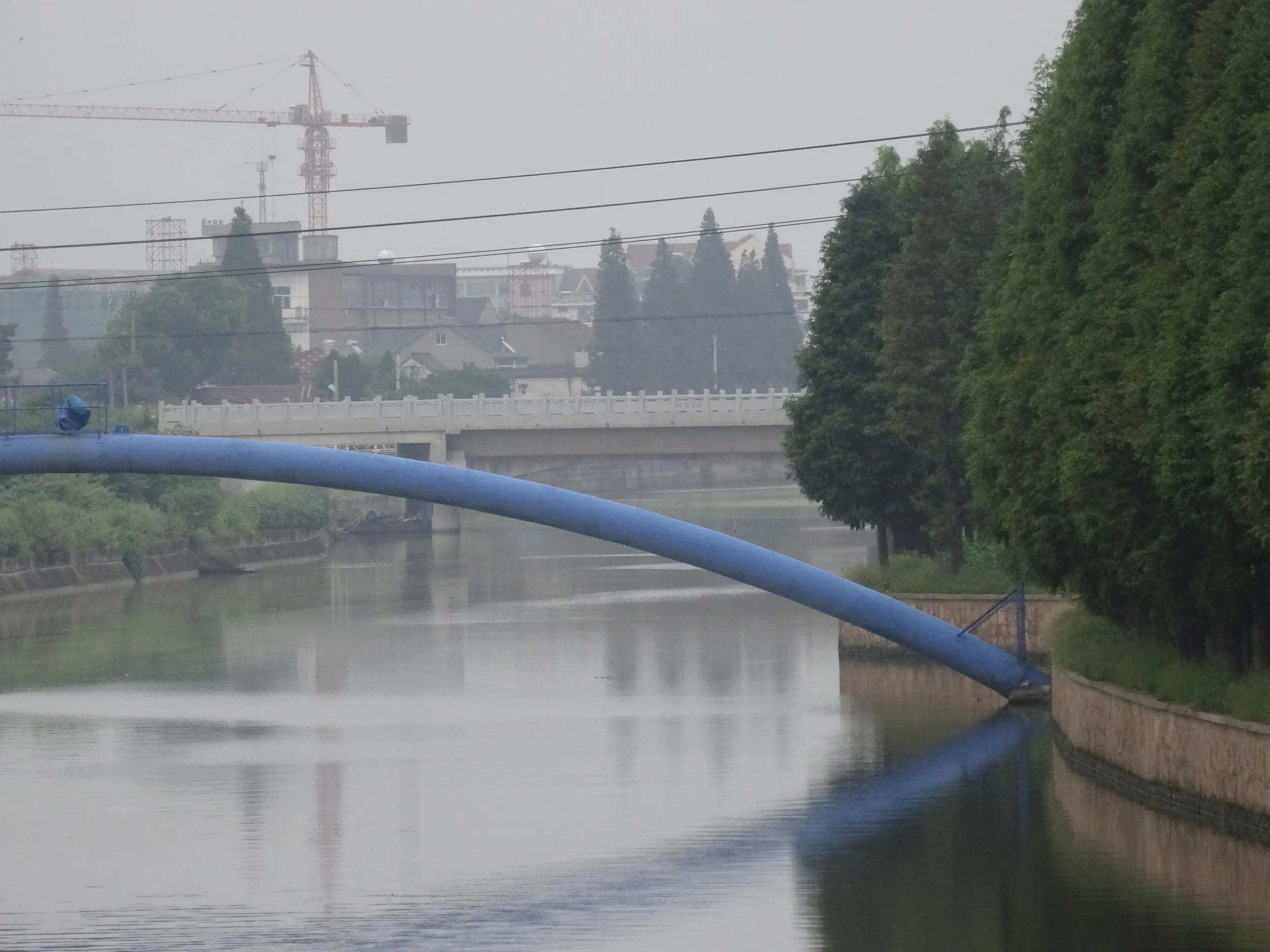 老庄村から徒歩で海寧西駅へ向かう