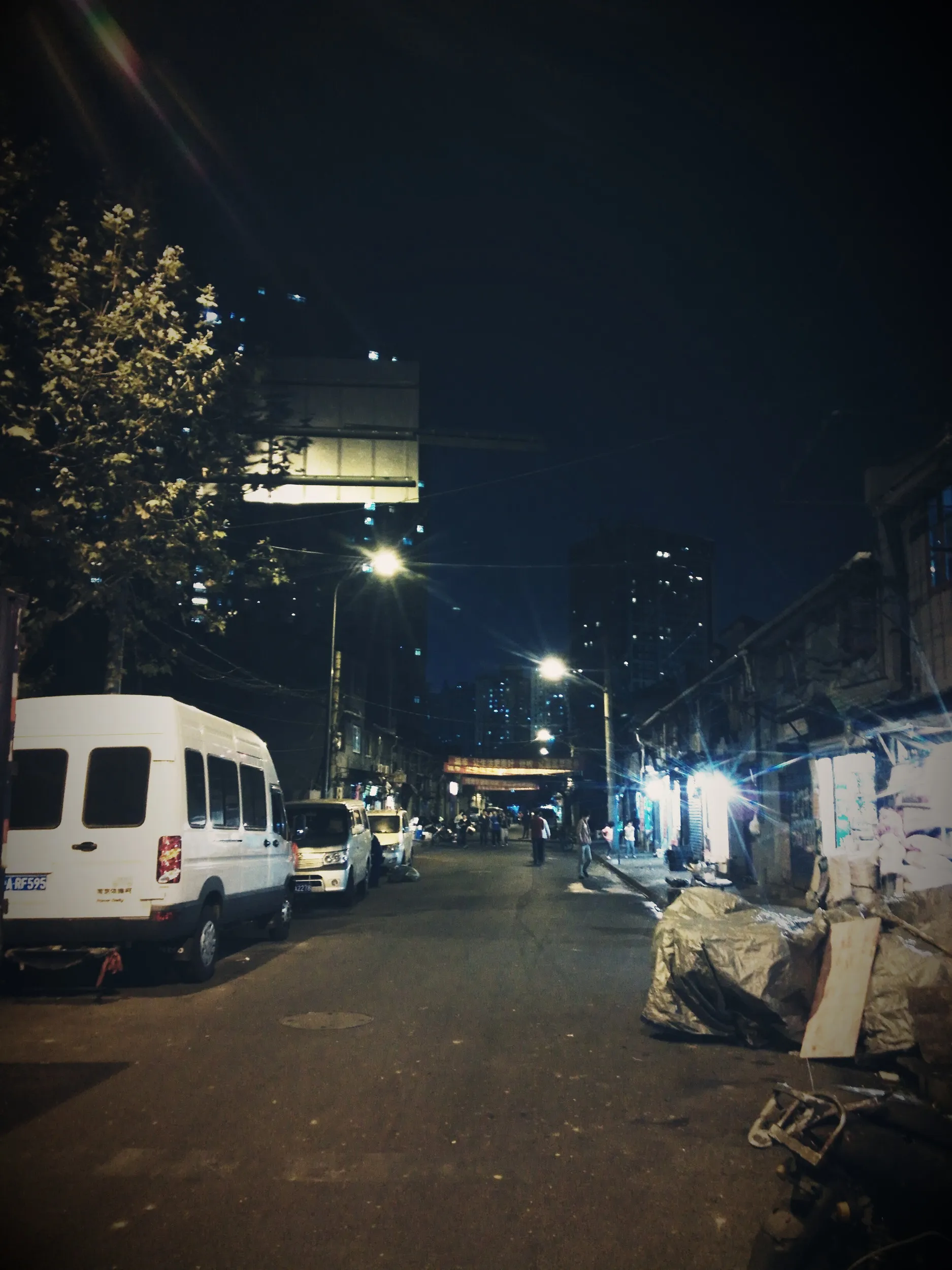 夜の上海、海倫路まで散歩