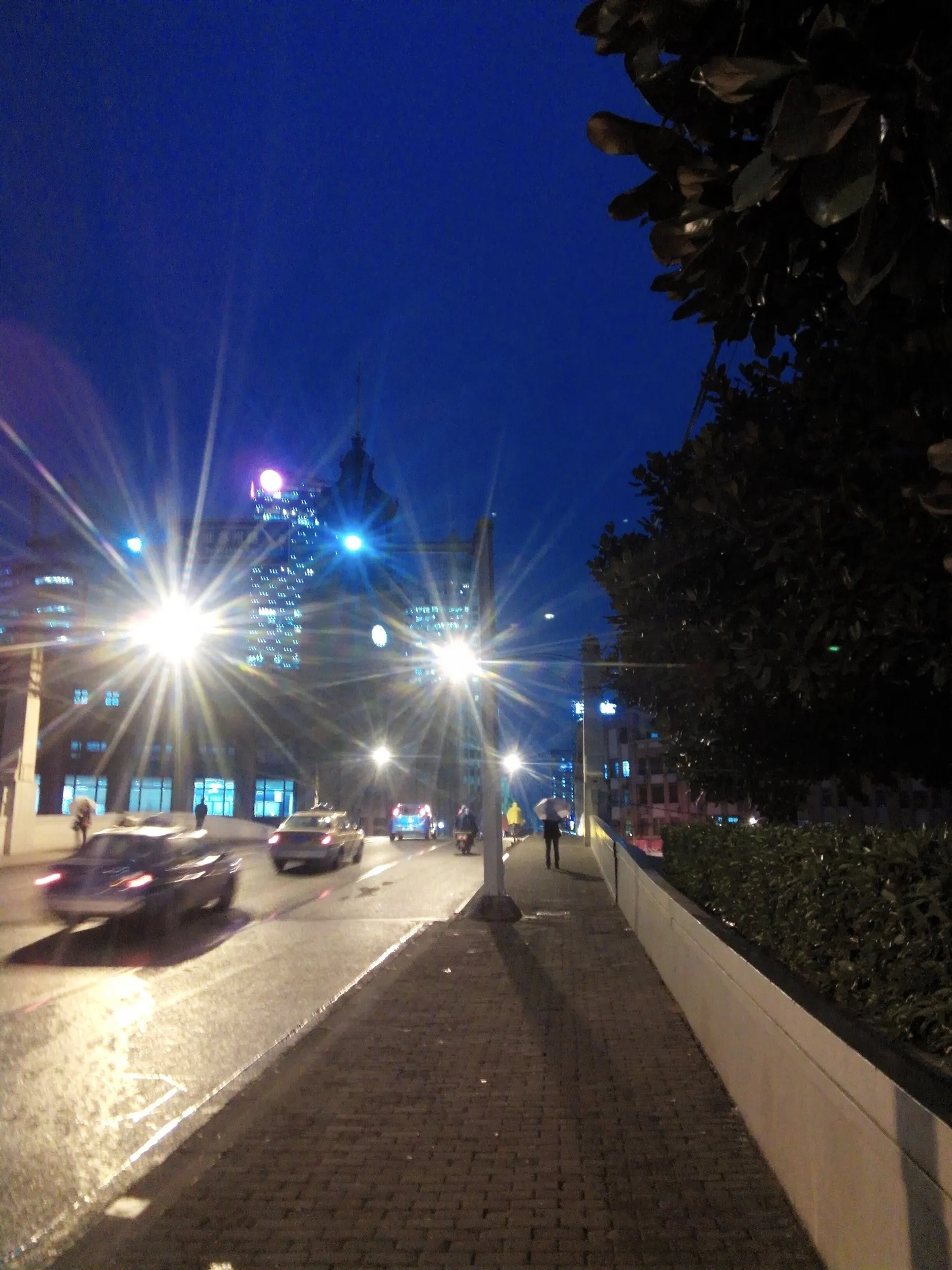 南京東路から四川北路へ散歩