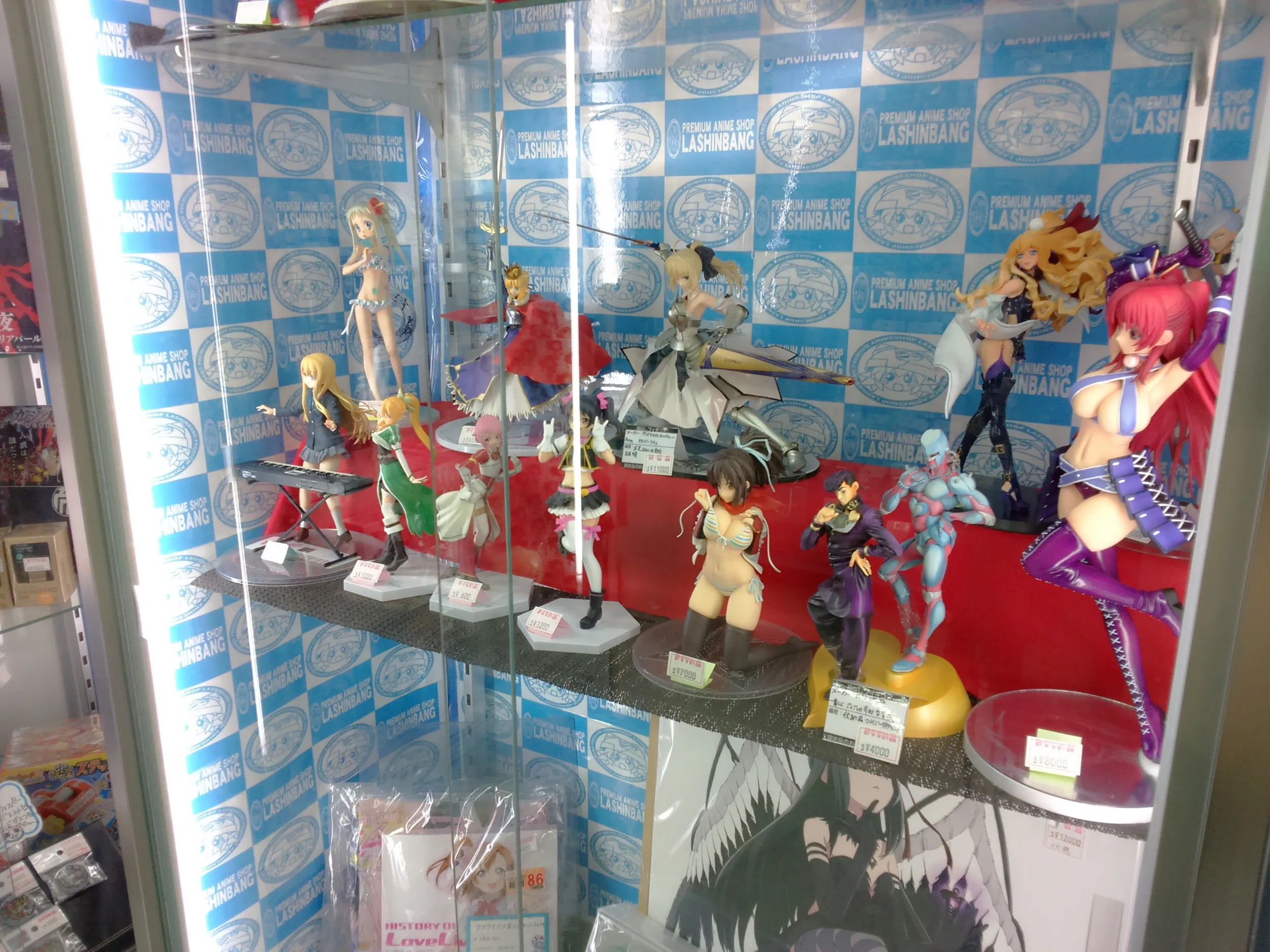 アニメショップで買い物