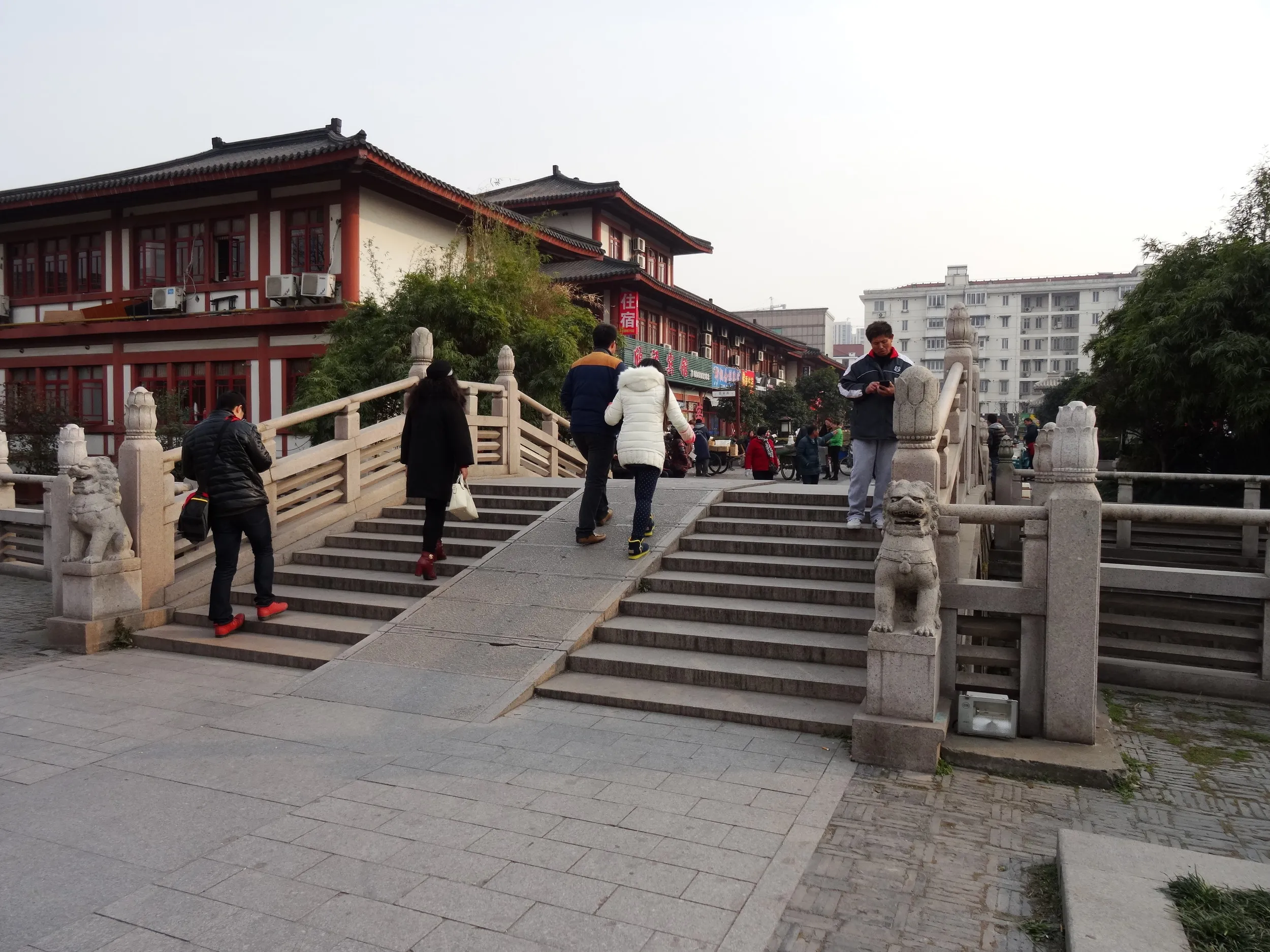 南翔老街、歩行者天国を観光