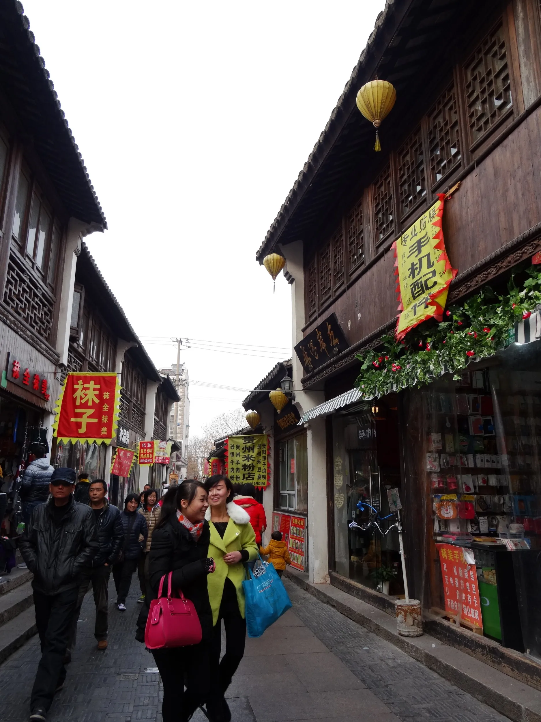 南翔老街、歩行者天国を観光