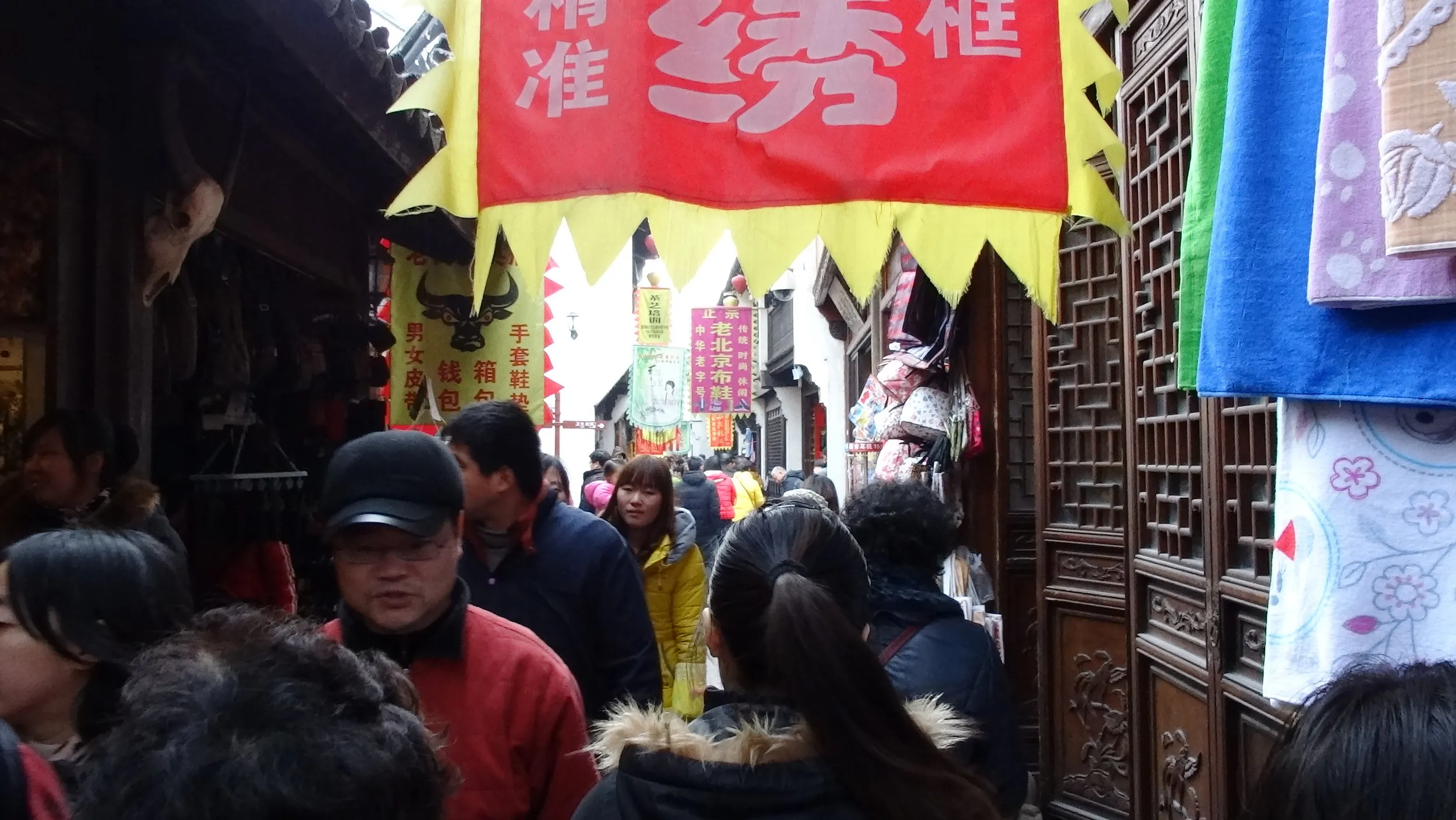 南翔老街、歩行者天国を観光