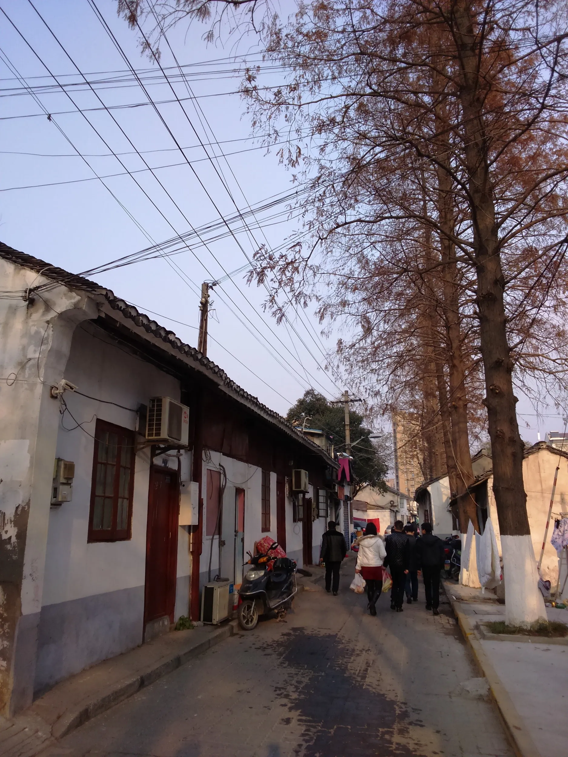 アンダーグラウンドな一角