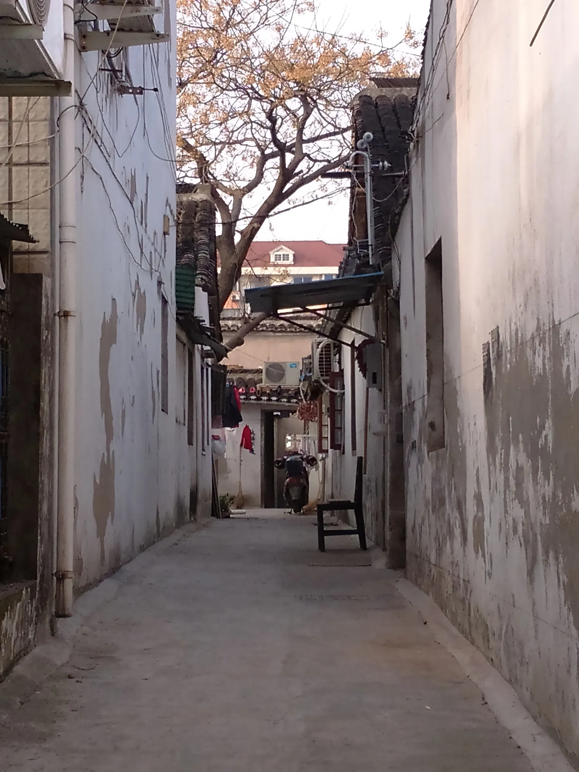 アンダーグラウンドな一角