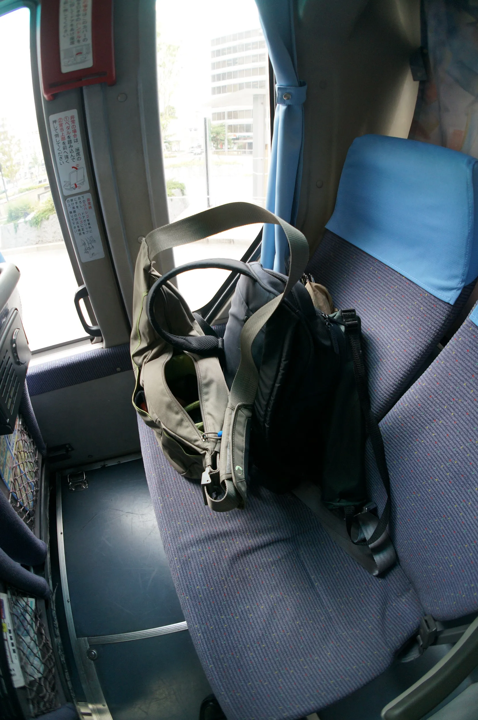 高速バスの車窓