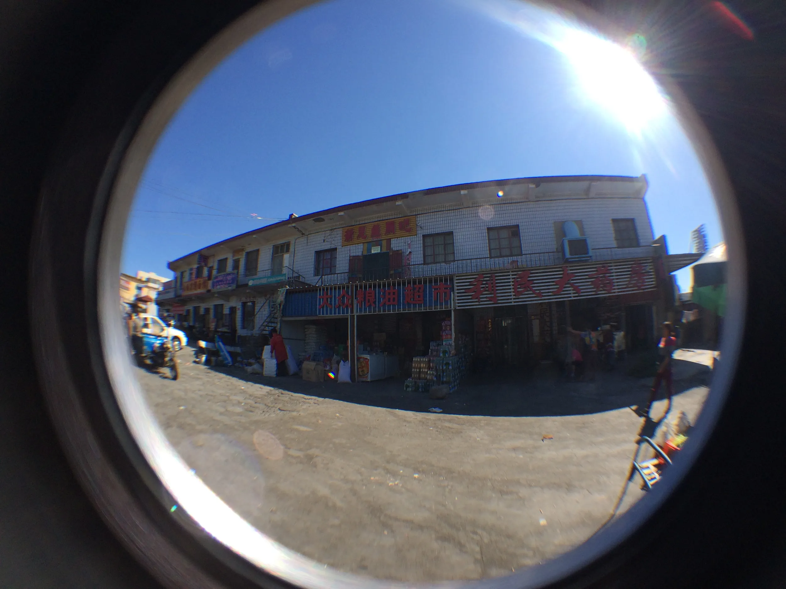 大河沿鎮の市場周辺