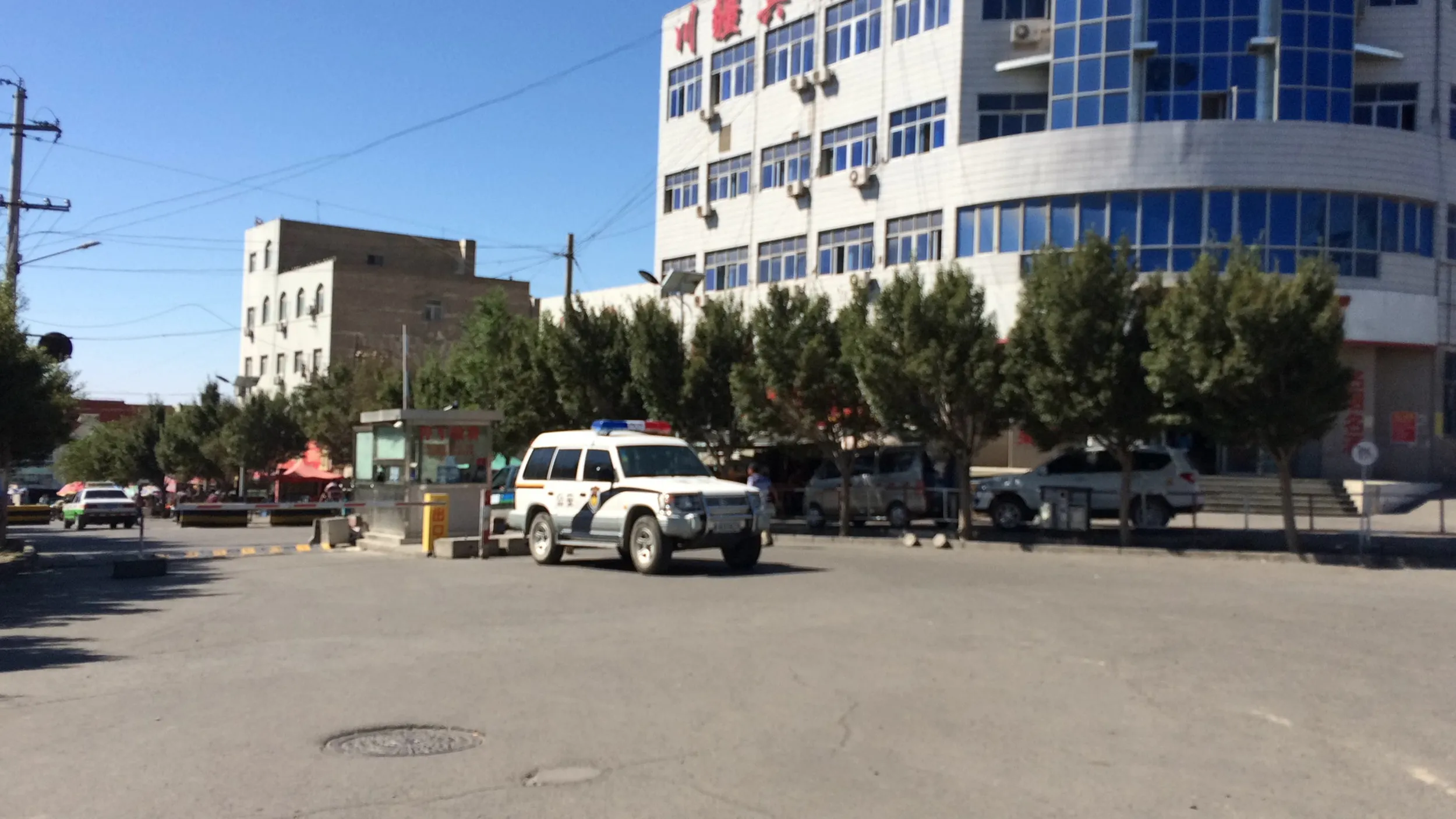 大河沿鎮の市場周辺